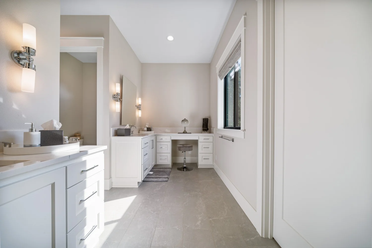 The ensuite bathroom — Generations at Meridian.