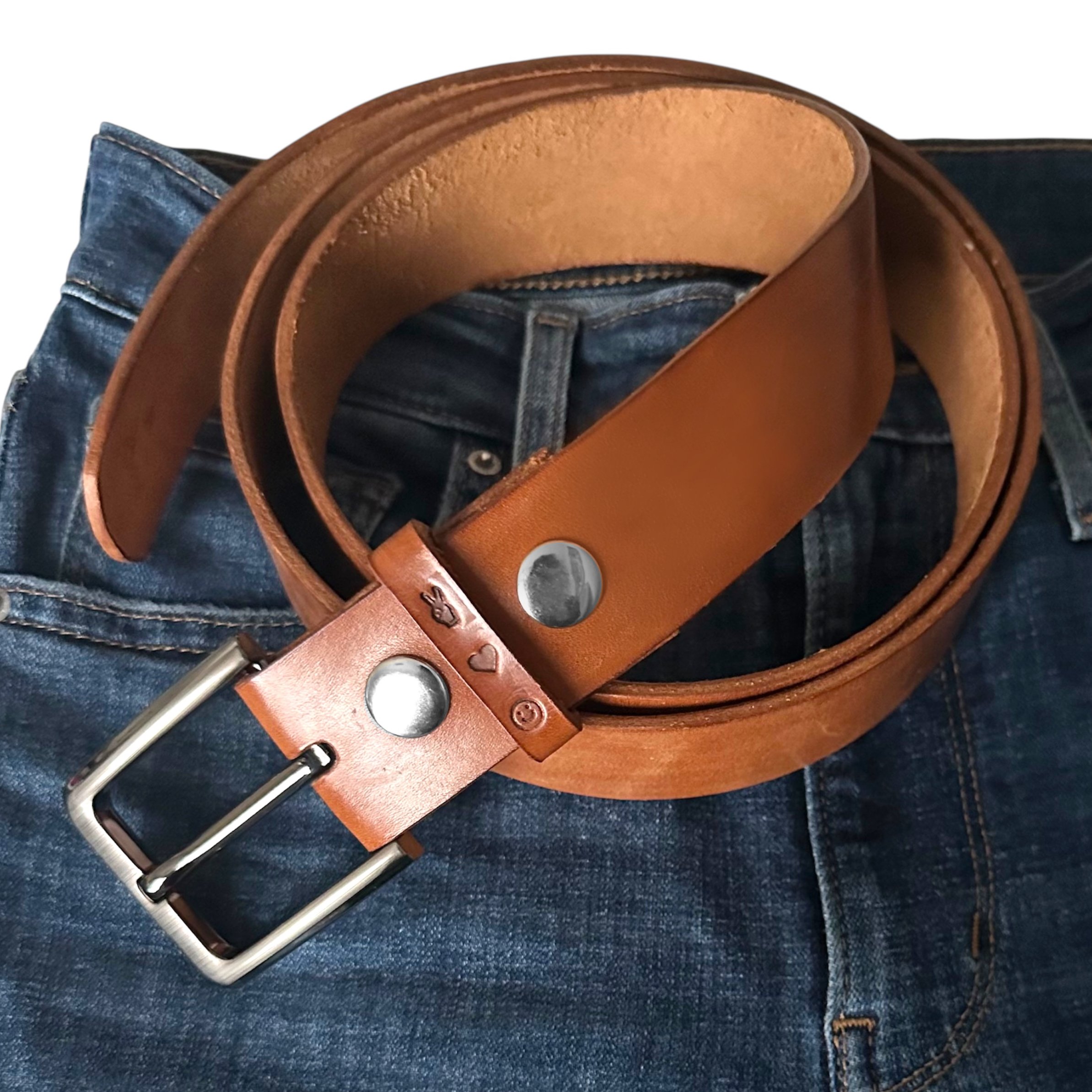Beginner Leatherworking: Craft a Belt with Buckle
