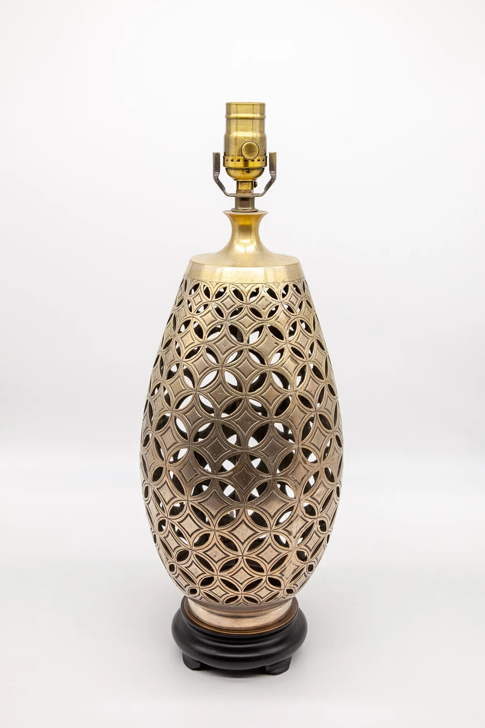 Modern Asian Vasiform Table Lamp — City Review L.A., image size:1000x1500