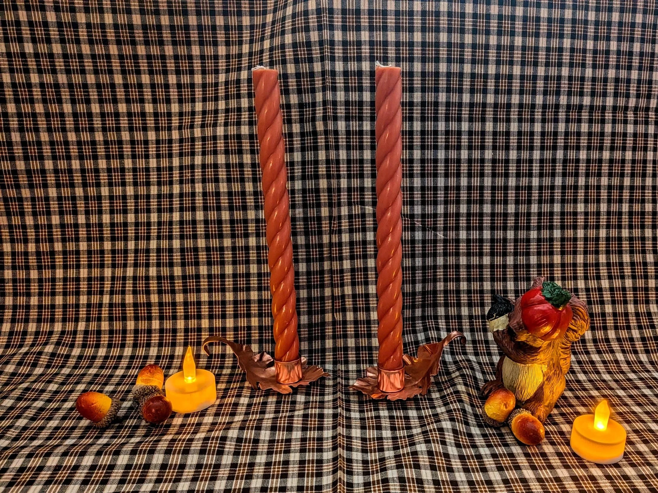 Oak leaf candle holder