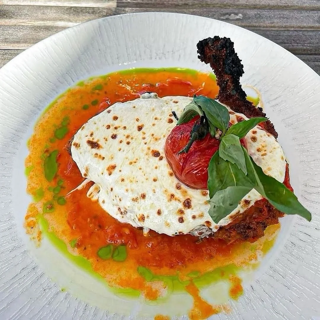 Chicken Parmesan 🍽️
Crispy, golden chicken topped with pomodoro, fresh mozzarella, organic basil, and blistered tomatoes. A classic elevated to perfection. ✨
Join us!
Lunch:
Wednesday–Sunday | 12:00 PM – 2:30 PM
Dinner:
Tuesday&nda