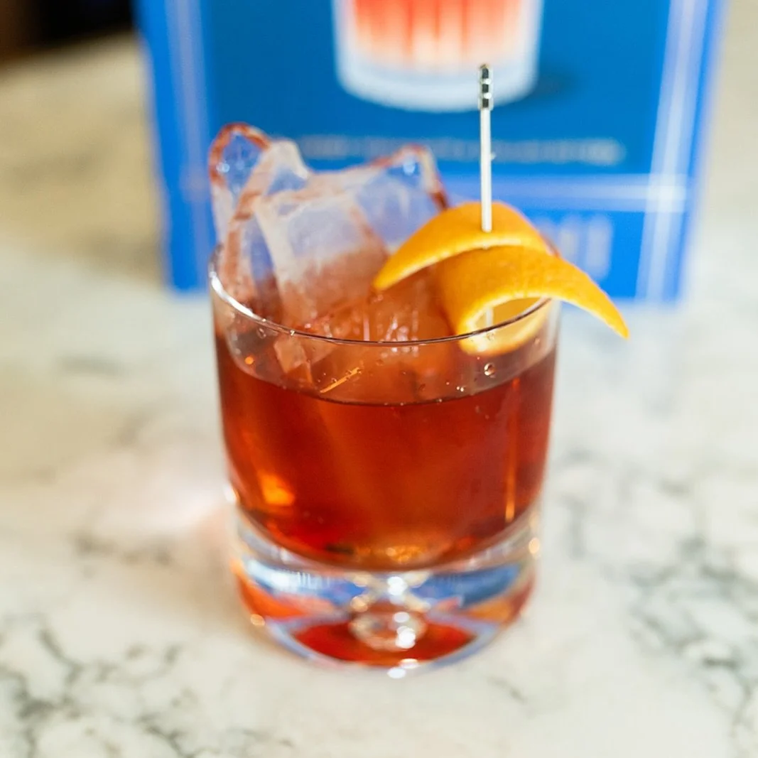 Celebrate the season with us at Luca&mdash;where contemporary cocktails meet delicious, thoughtfully crafted dishes. 🍸✨

Please Note Our Holiday Hours:
&bull; Monday, December 22 &mdash; Open at 5:00 PM (Dinner Only)
&bull; Christmas Eve &amp; Chris