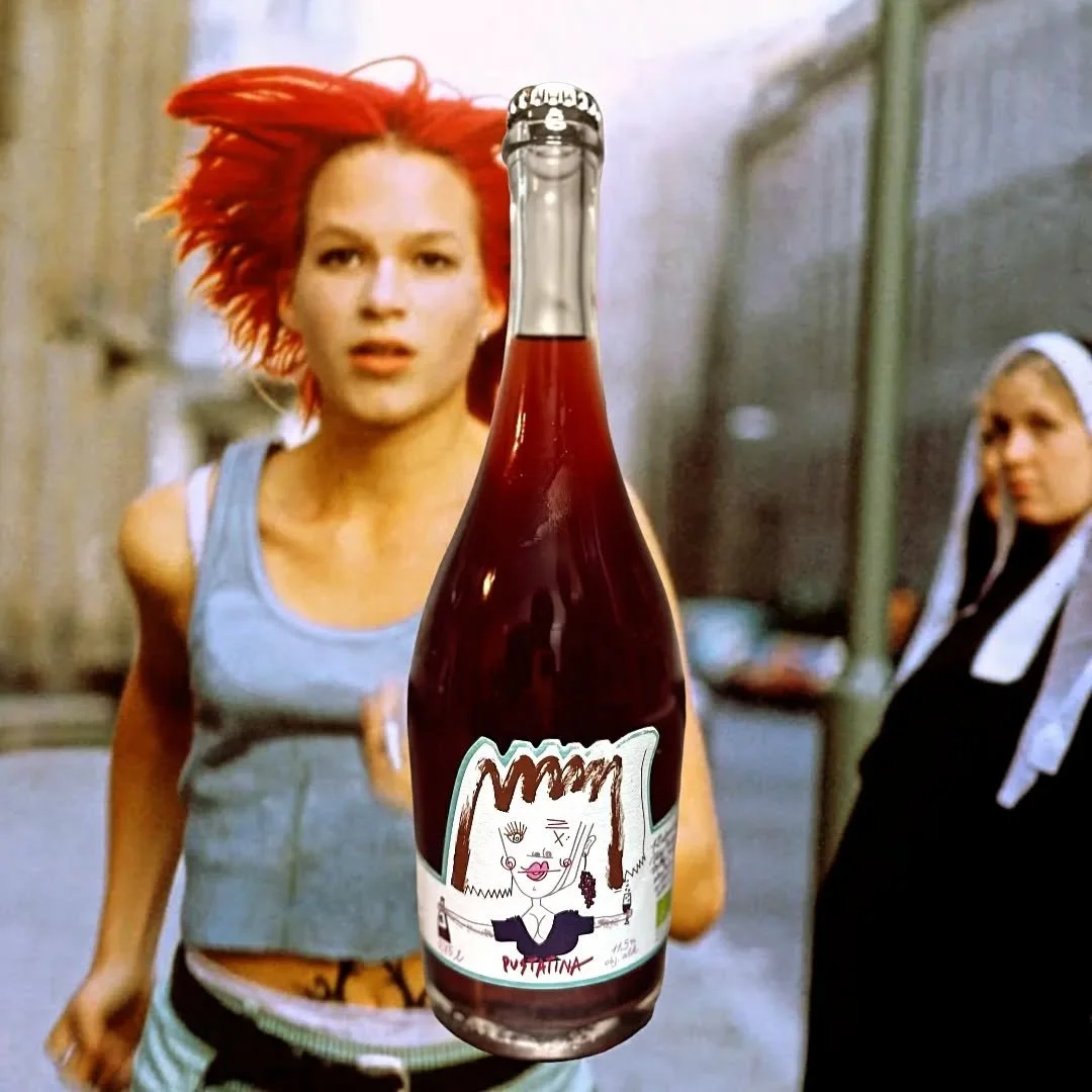 Hi there! Wir haben Ende letztes Jahr @davidkusicky &amp; seine Weine in Madrid kennen gelernt und was sollen wir sagen. Mit die besten PetNats, die wir bisher probiert haben! Pustatina BIO '22 ab jetzt bei uns, Pinot Noir - Cabernet Sauvignon - Tram