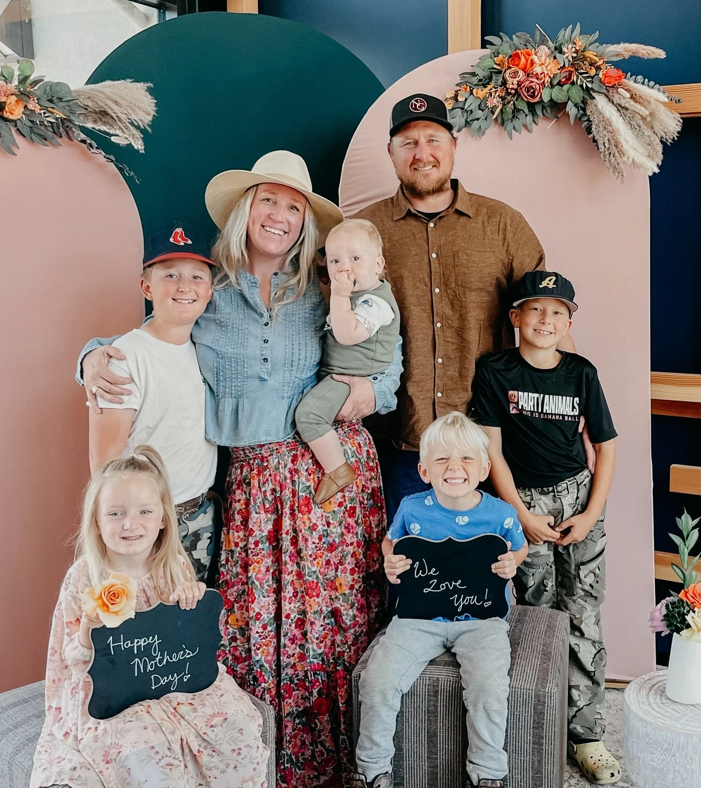 A beautiful Mother&rsquo;s Day together. 💐

We&rsquo;re grateful for the mothers, grandmothers, families, and spiritual mothers in our community, and for the tender moments we shared honoring the women who have shaped our lives.

We took time to wri
