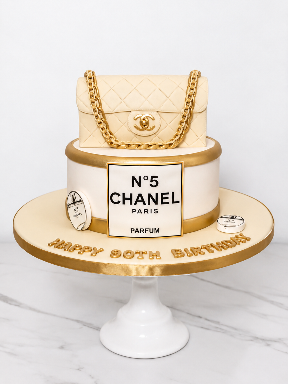 Cream+Ivory+Chanel+Purse+Topper+Cake+by+Emporio.png