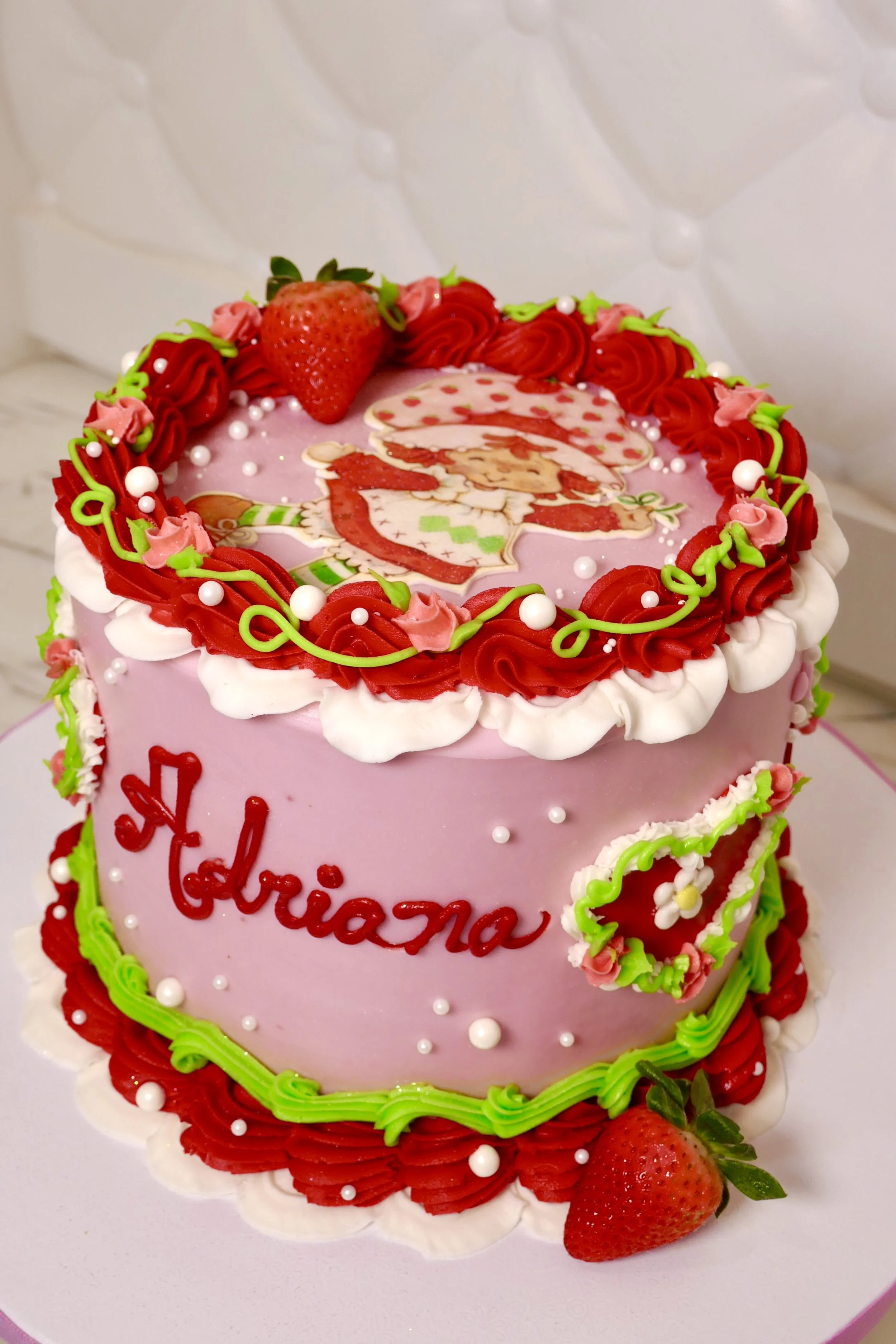 Strawberry Shortcake Vintage Cake by Emporio.jpg