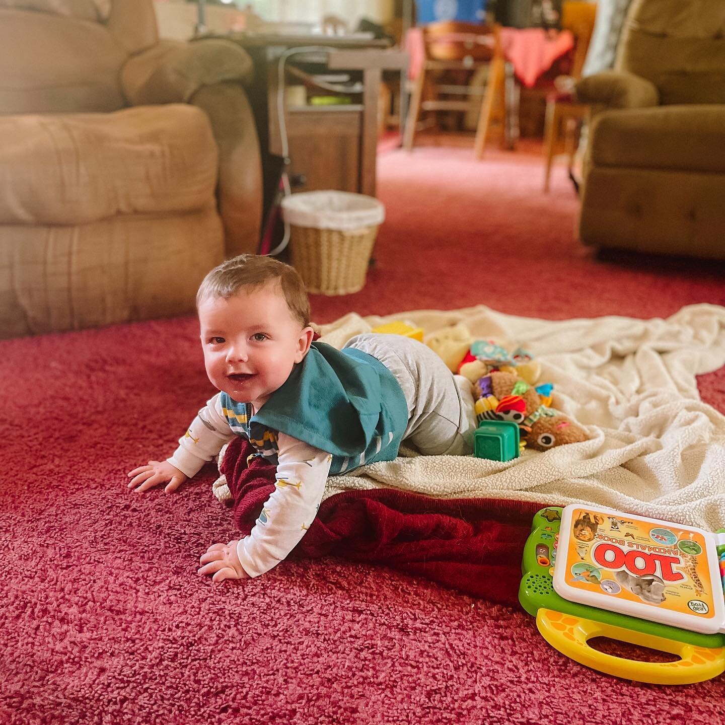 Someone is almost fully crawling and so happy spending time at Nana and Papa&rsquo;s house.

#family #sevenmonthsold #crawling #momlife