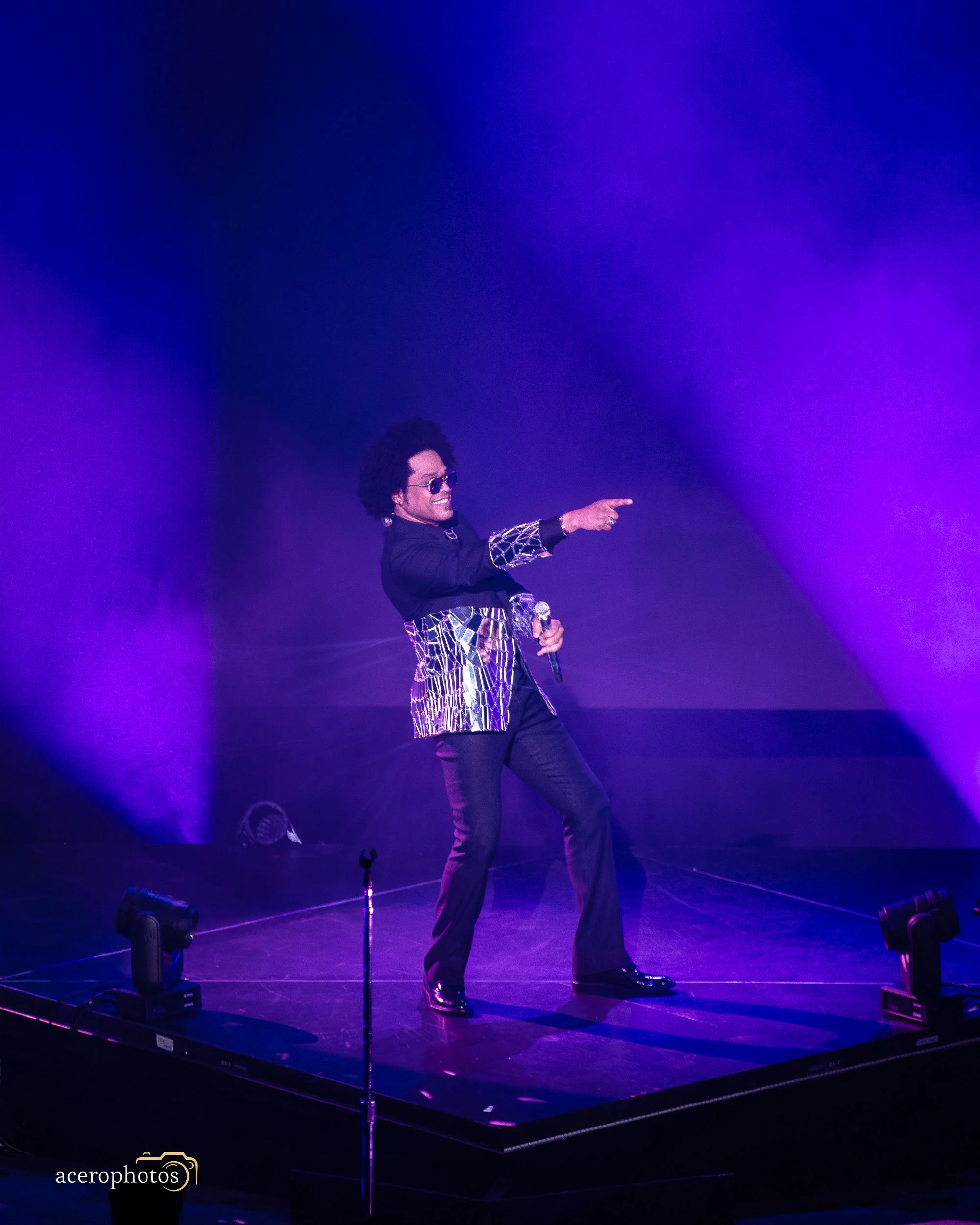 Maxwell at The Pacific Amphitheater - Part of The OC Fair and Toyota Summer Concert Series