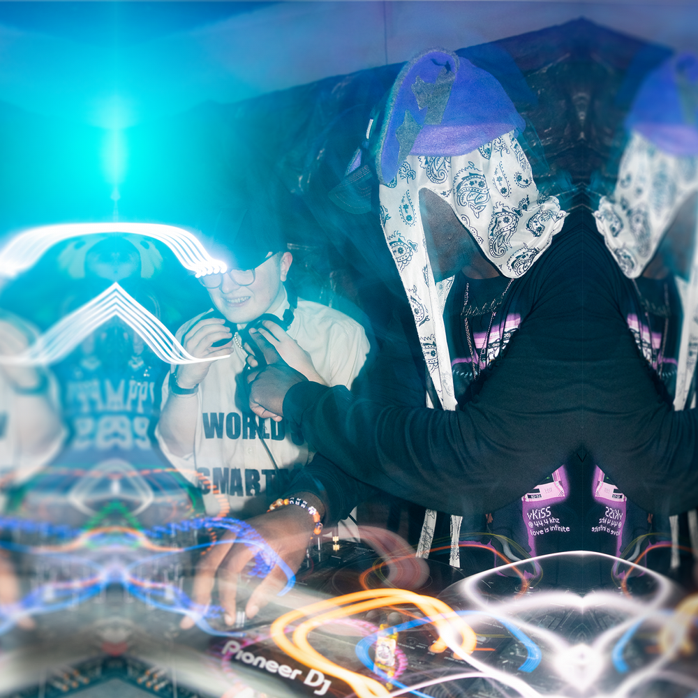 す*ん様 gadid anoniem ditte adidas Dresses the ZX8000 in Court Green and Screaming Pink