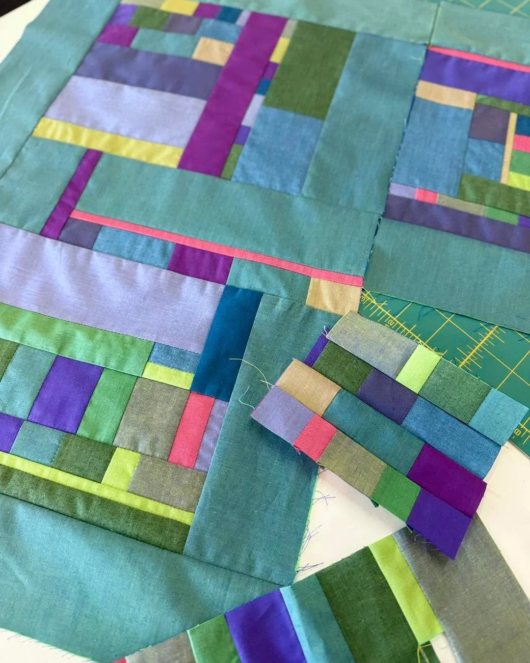Our Lana Woven shot cottons by Indie Fabric Studio are a fabulous pop of colour at this time of year.  They are beautiful to work with and I&rsquo;m enjoying using them to create my improv quilt.  We have the whole range of 44 colours online and in s