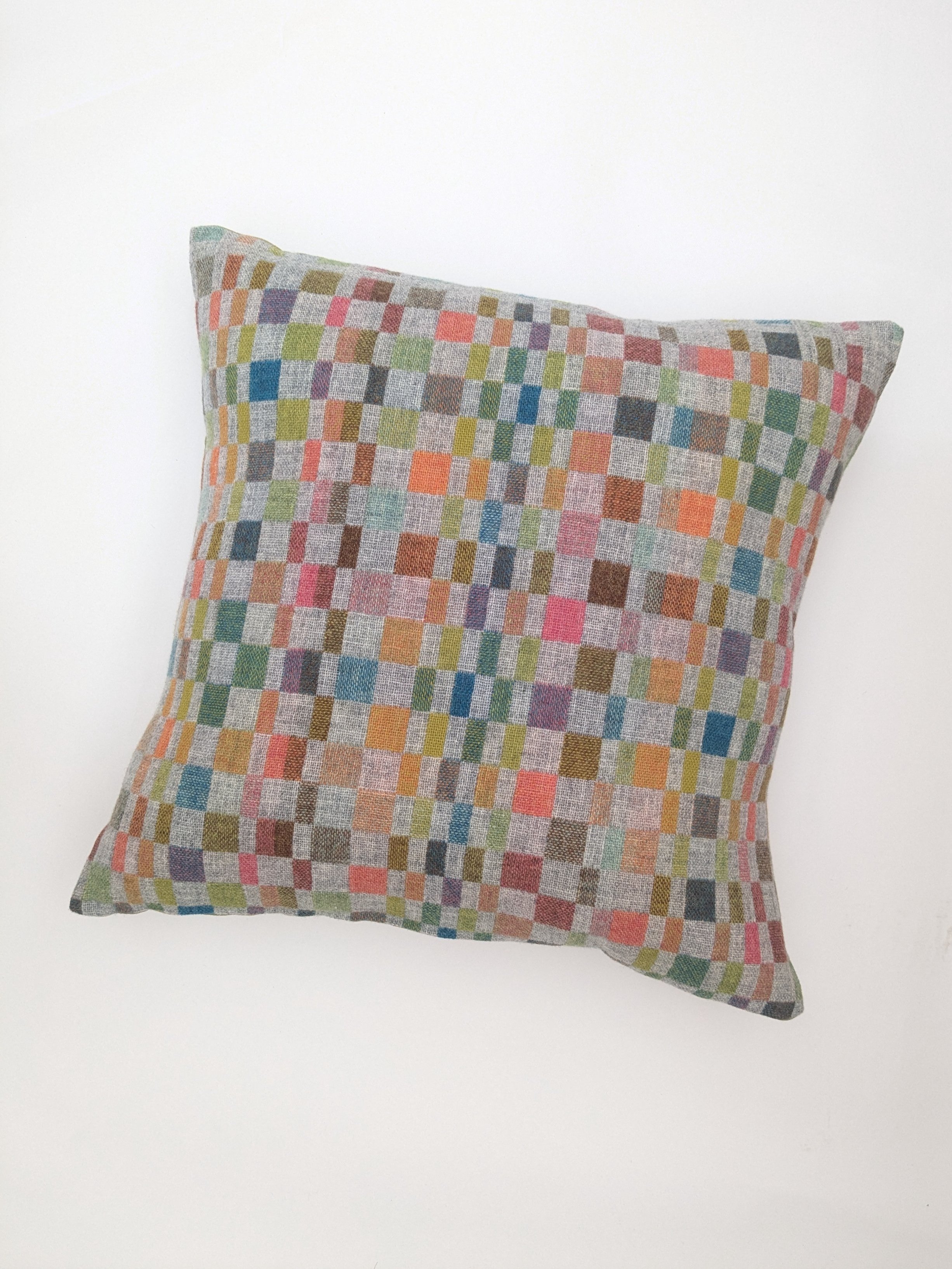 chequerboard+cushion+1.jpg