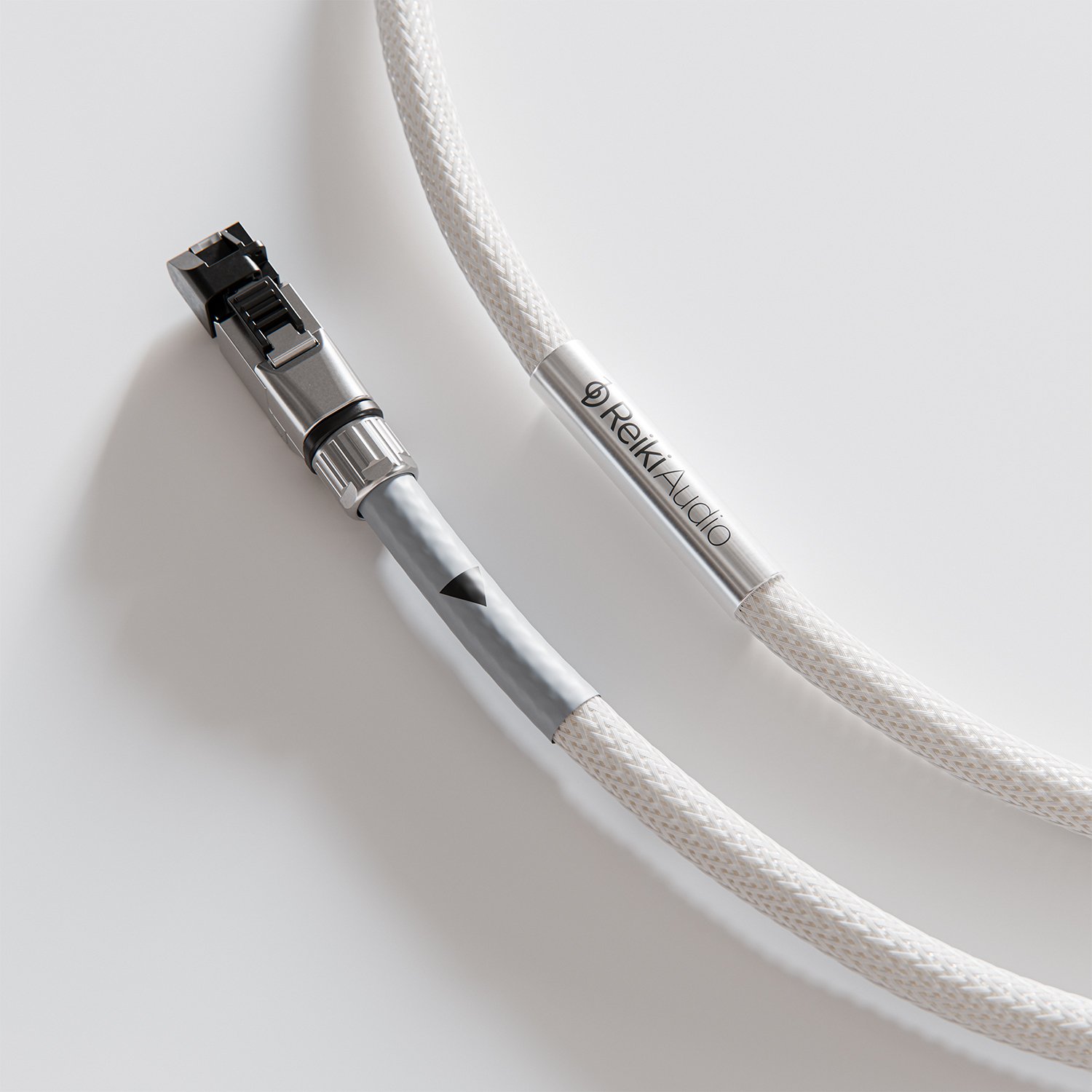 KinuStream White Logo Staged.jpg