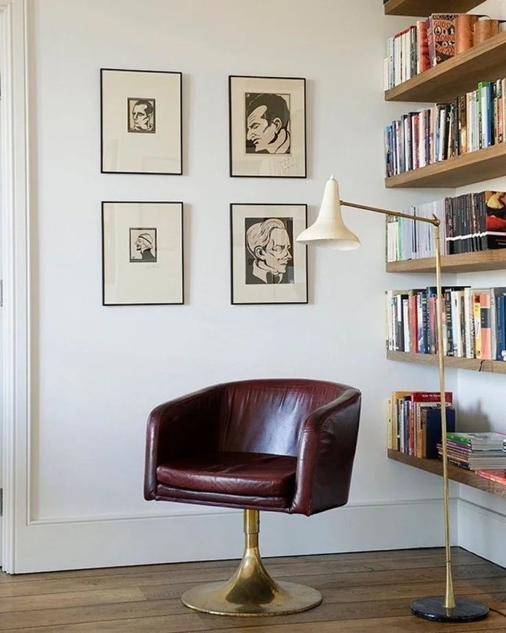 Interior Design with Artwork Wall #05