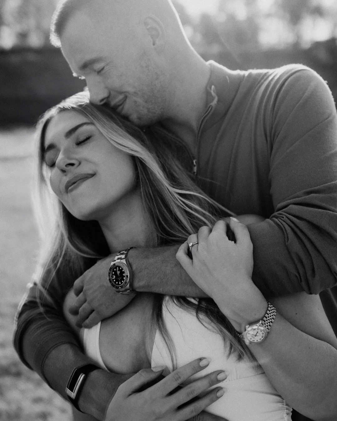 Verlobungsshootings mit euren Vierbeinern geh&ouml;ren definitiv mit zu meinen Lieblingsshootings! 🤍 

#verlobungsshooting #verlobung2025 #hochzeit2026 #verlobungsring engagemendshoot