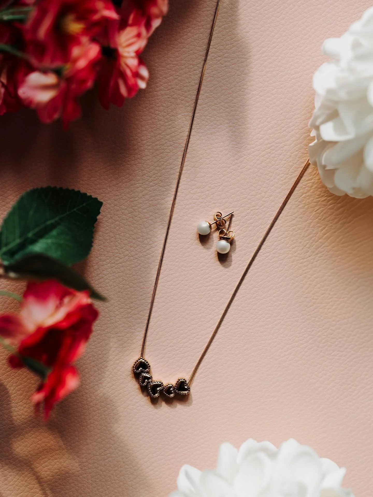 ✨GIVEAWAY ✨

Bald ist Muttertag! 😍🎁
Passend dazu, darf ich zusammen mit @icrush_jewelry diese Schmuckst&uuml;cke an euch verlosen. Ob f&uuml;r euch selbst, oder als Geschenk zum Muttertag, ich freue mich auf eure Teilnahme!  #icrush #icrushcollecti