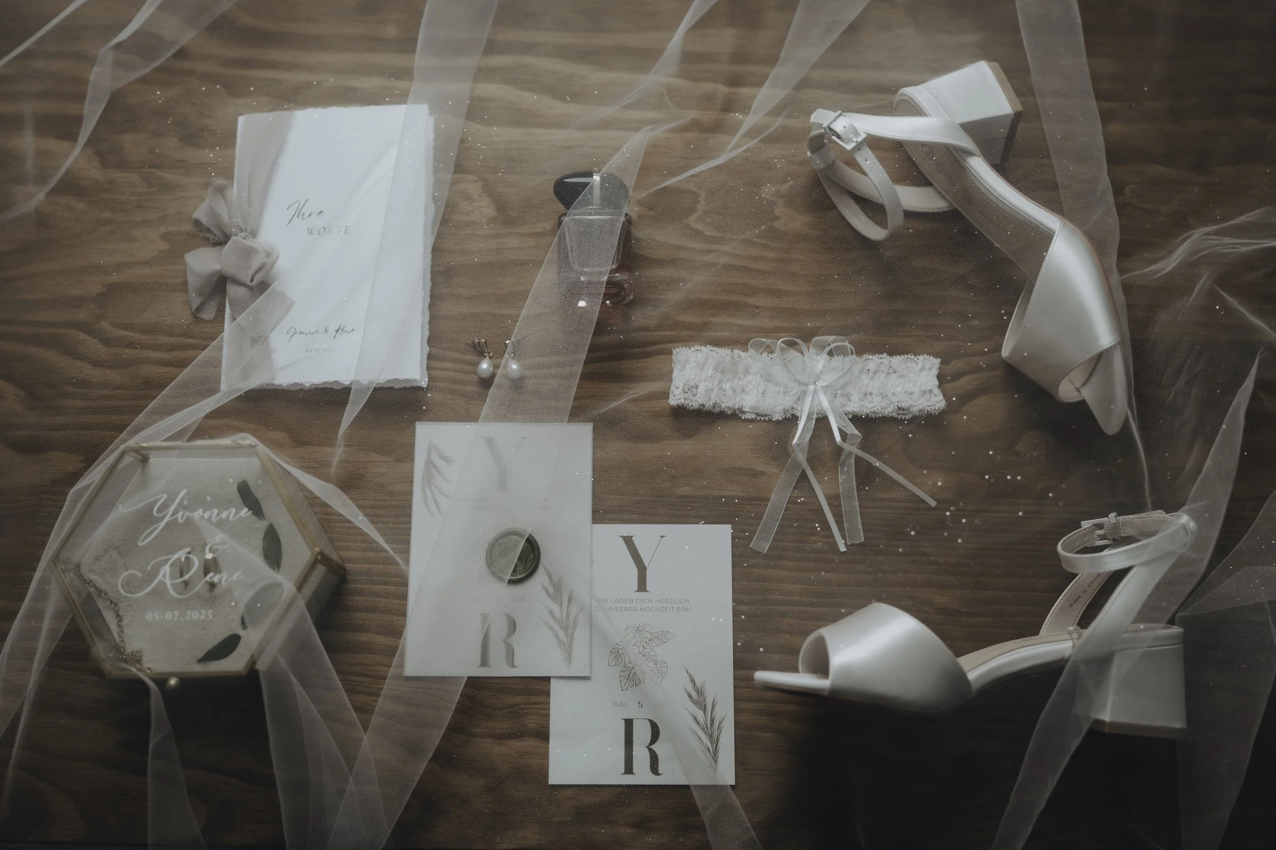 2 Getting Ready Yvonne-67.jpg