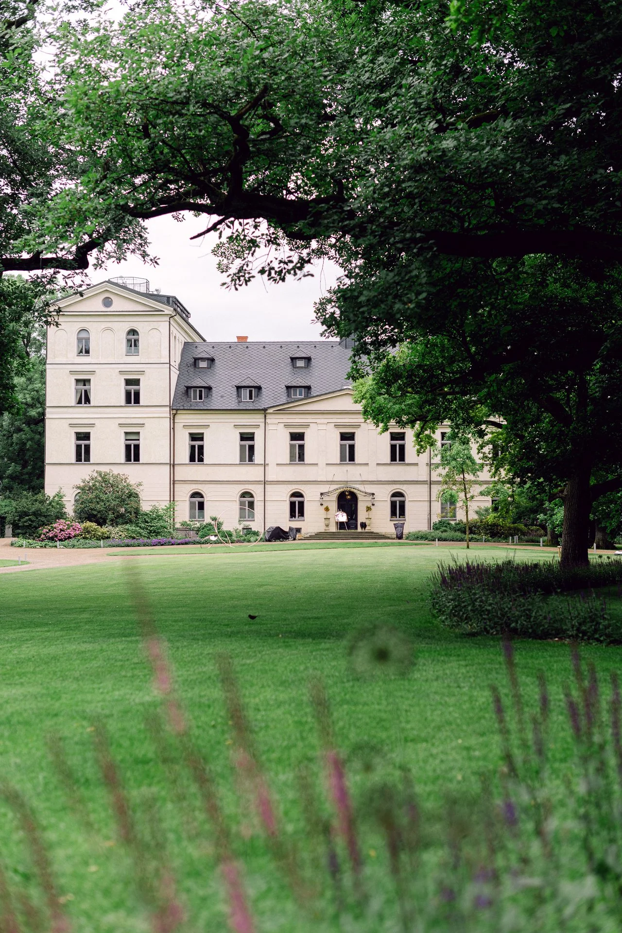 L&O Chateau Mcely 3.6. - after wedding-9.jpg
