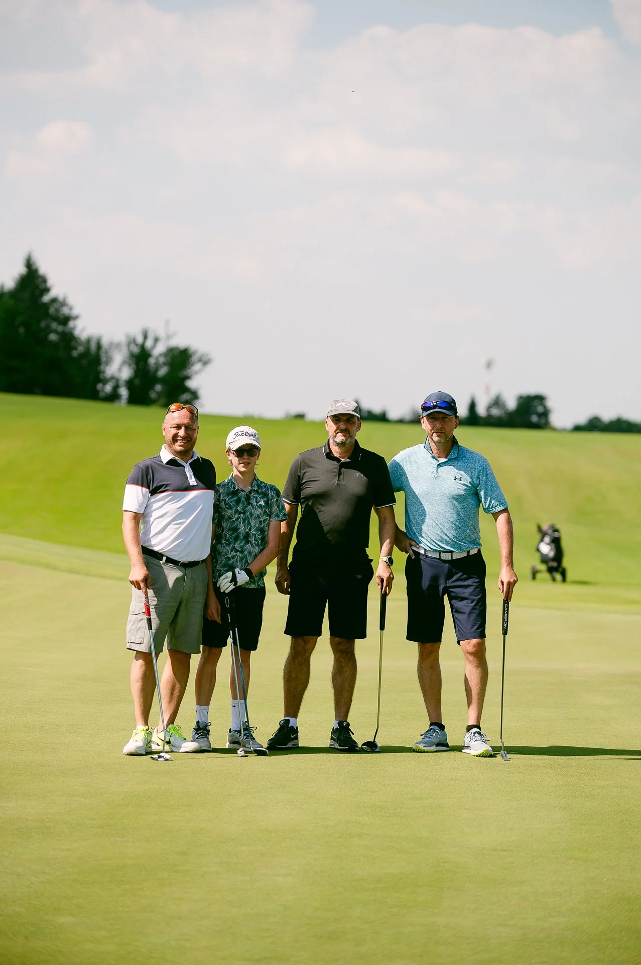 Oaks 25.6.-89.jpg