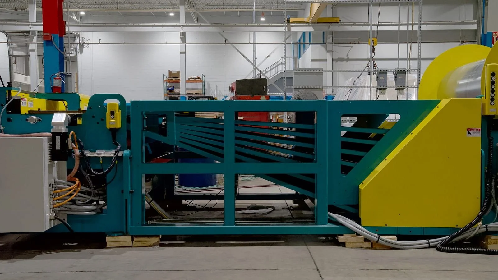 Coil Feed NEO 
 Mestek Machinery 

   BOOTH S7546 
