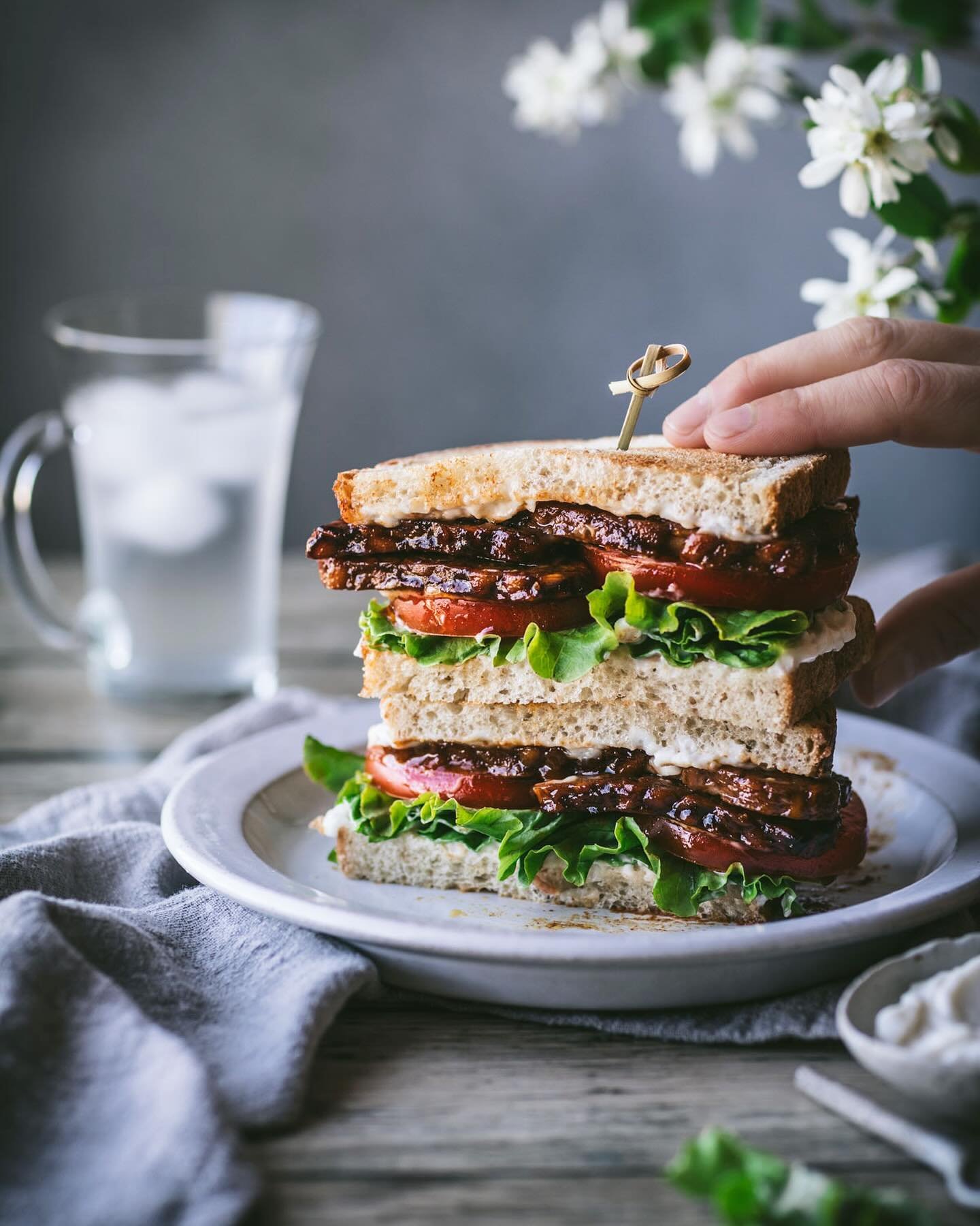 Have you ever had a sandwich moment? (yup, it&rsquo;s a thing)🙌🏼 When you take a bite of something so delicious your entire world melts away and all you can think about is taking another bite. 🥪Get ready my friend this is your sandwich moment! 

V