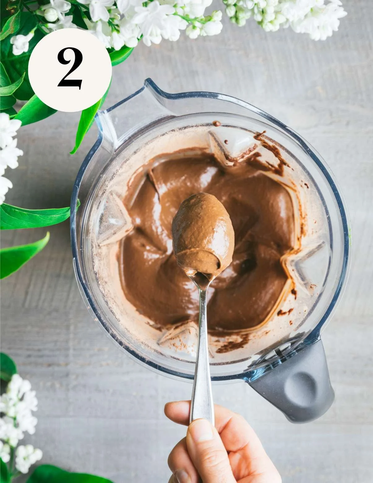 vegan chocolate avocado mousse in a blender