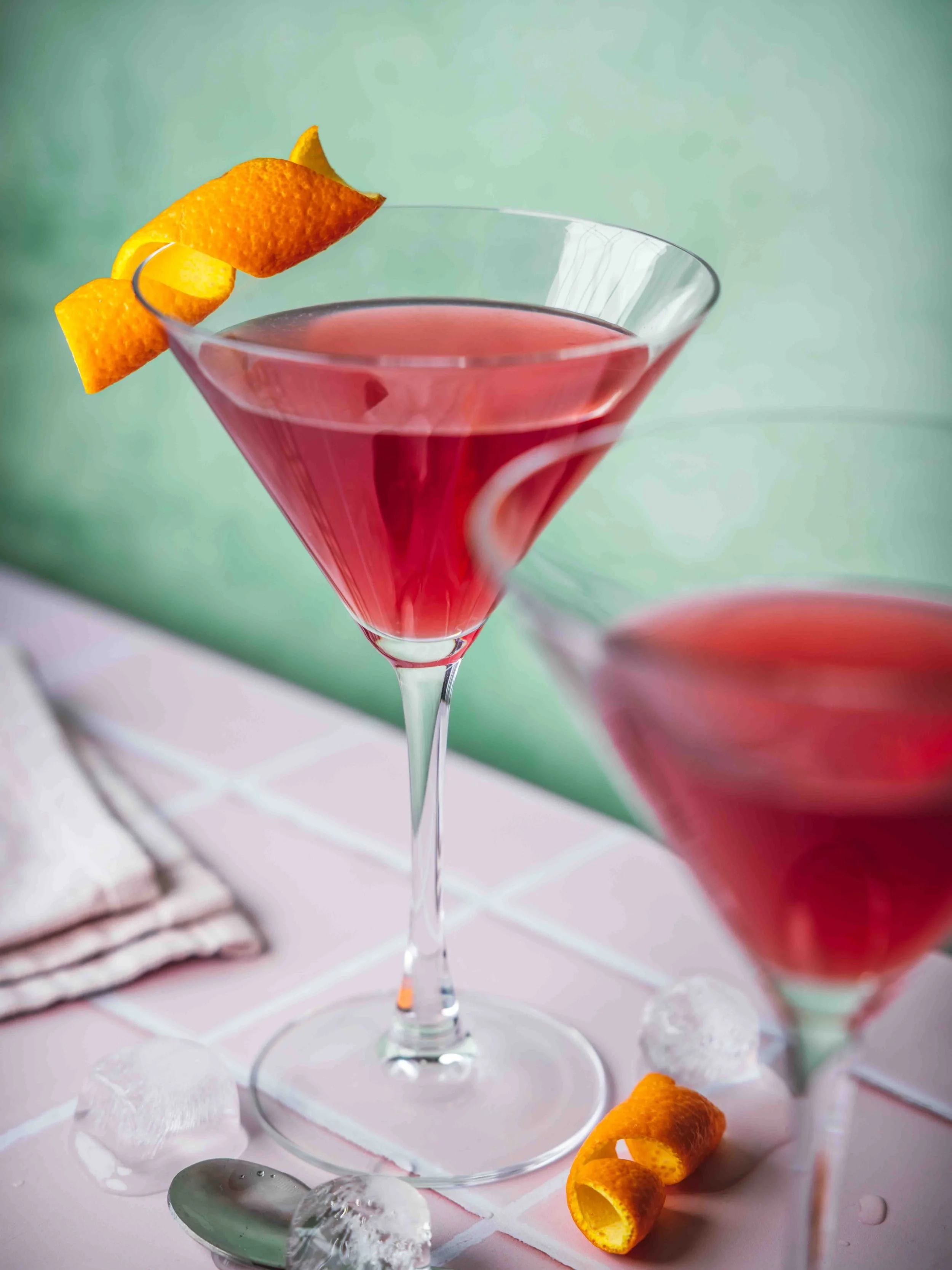 ❤️ Cosmopolitan with pomegranate simple syrup! 

⭐️ Why Simple Syrups Are a Game Changer

My friends and fellow mixologists, trust me when I say homemade simple syrups will revolutionize your cocktail game! Take this dreamy pomegranate cosmopolitan r