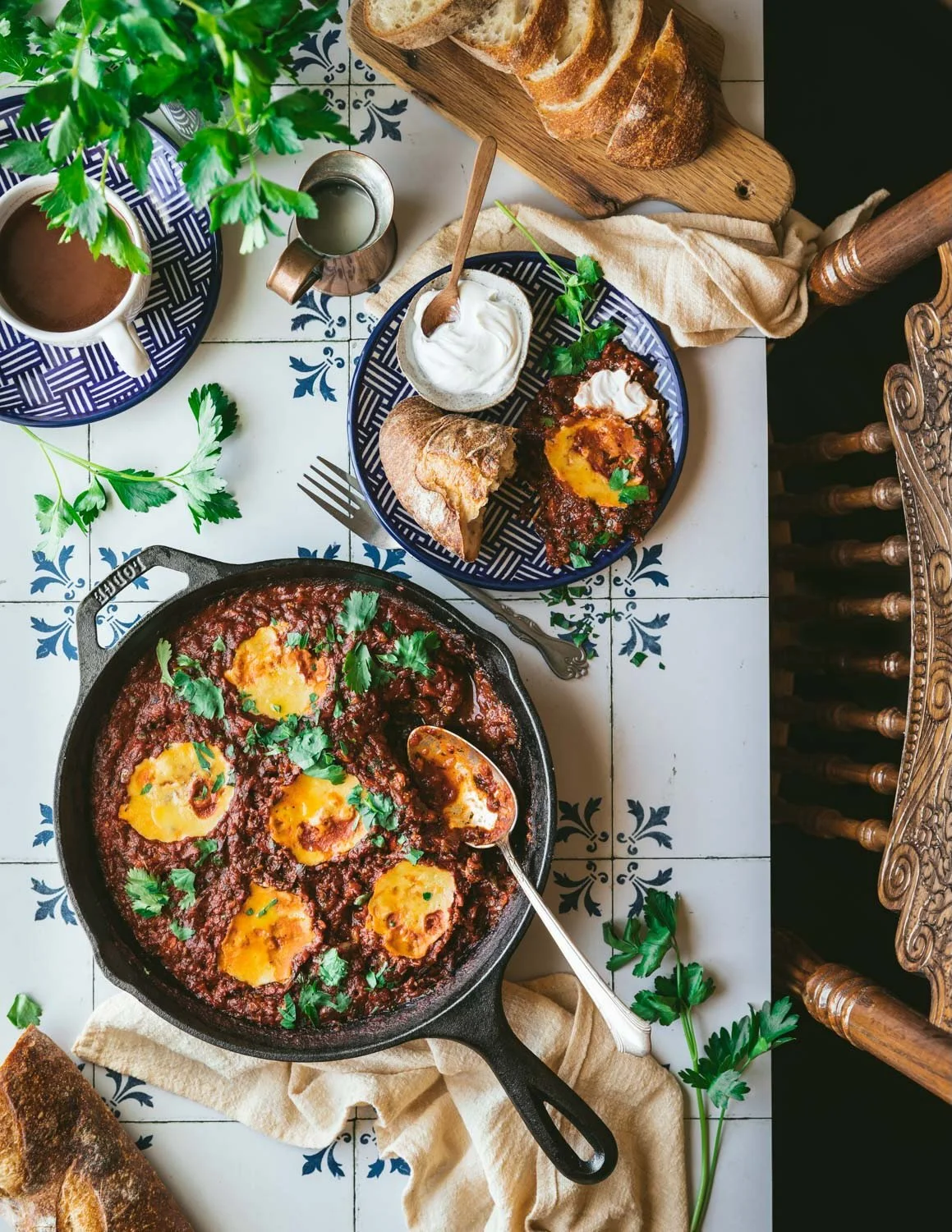 🍅 Shakshuka with Chickpea Flour Eggs! A recipe from the archives and still a favorite. 

 I&rsquo;ve experimented with different types of vegan eggs in this recipe and love the dumpling-like quality of chickpea flour eggs.

The batter is *very* simp