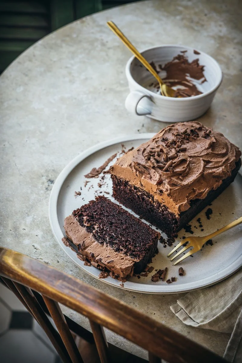 vegan chocolate ermine frosting on guinness cake
