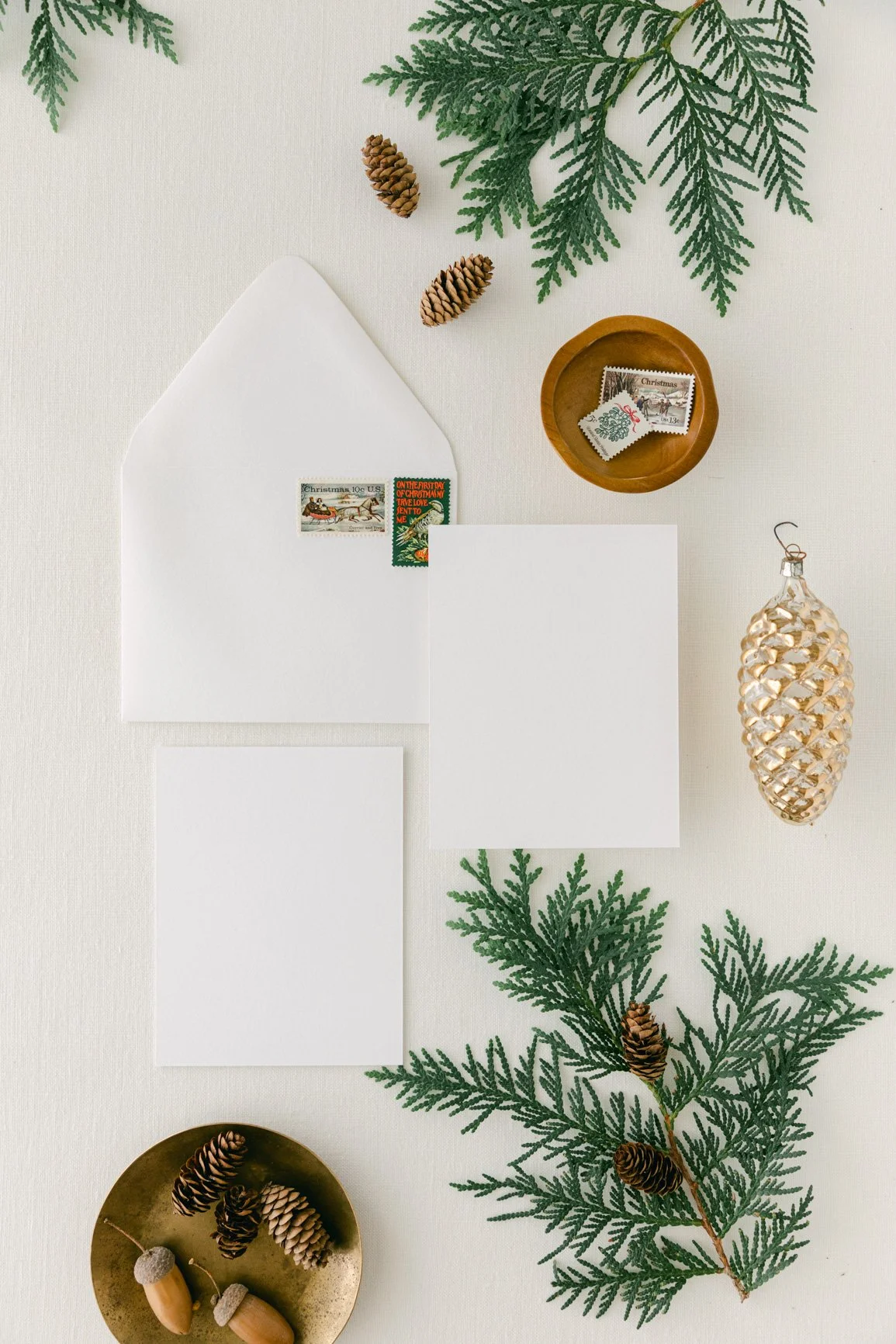 WEB The Styled Stock Shop Merry Monochrome Collection-5.jpg