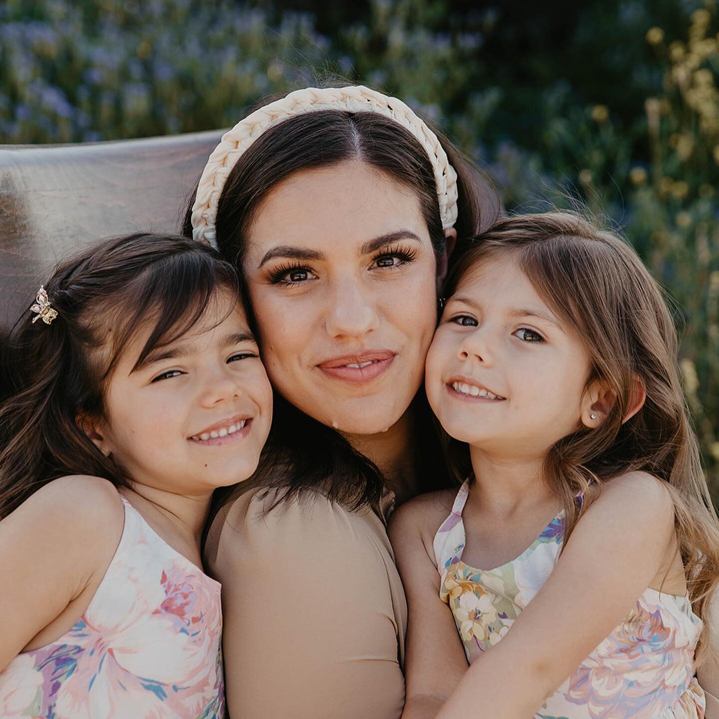 Happy Mothers Day too all my Mamas out there!! 💐💖