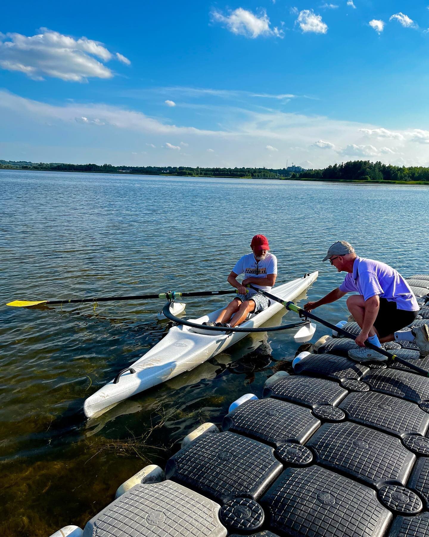 This past Friday, Island Lake Rowing Club hosted a Friends &amp; Family club BBQ!

With perfect weather, it was wonderful to connect with club members and their community as we enjoyed an evening row followed by a yummy BBQ potluck! 

A special thank