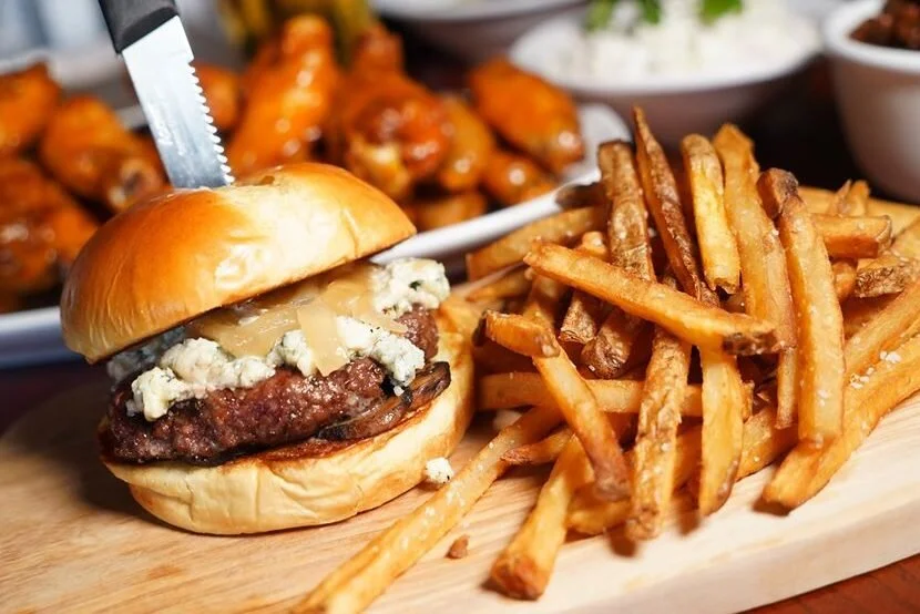 Burgers & Brews, Wings & Things