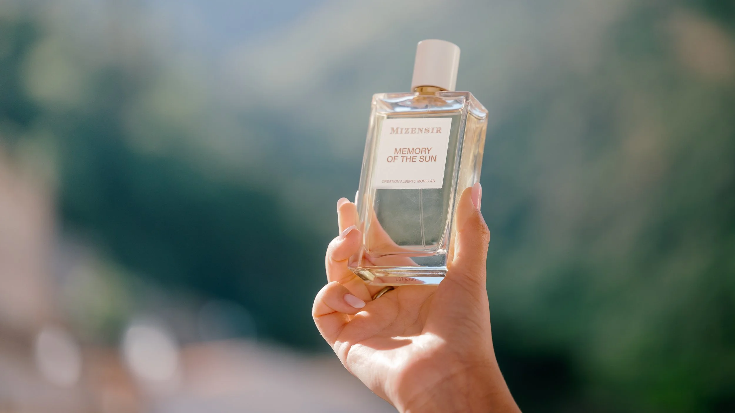Memory of the Sun by Mizensir: A Scent of Light, Warmth, and Summer Joy