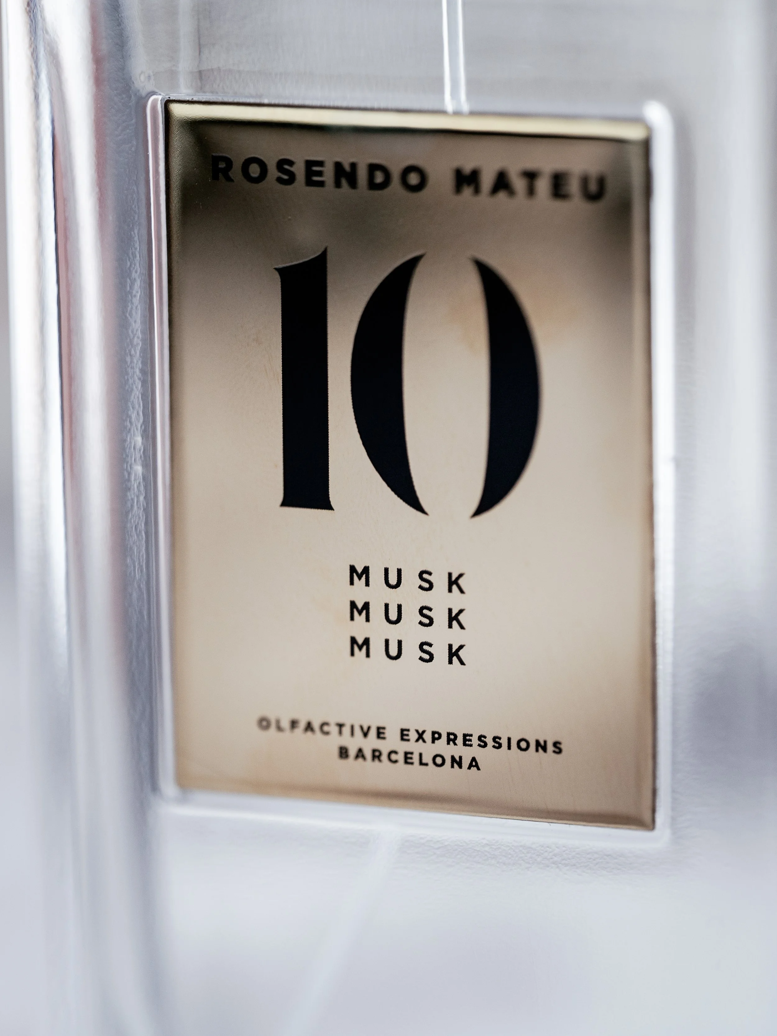 10-Musk, Musk, Musk by Rosendo Mateu