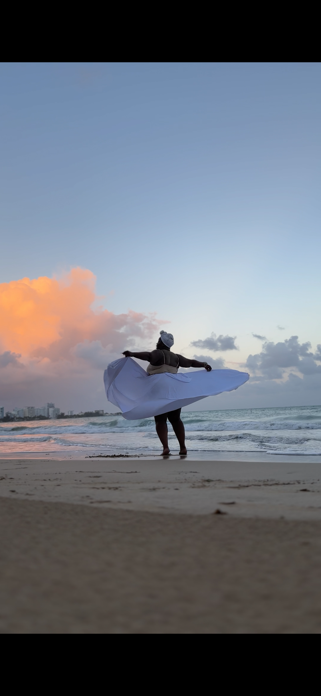 The Diaspora of The White Praise Skirt : Research Exploration Introduction