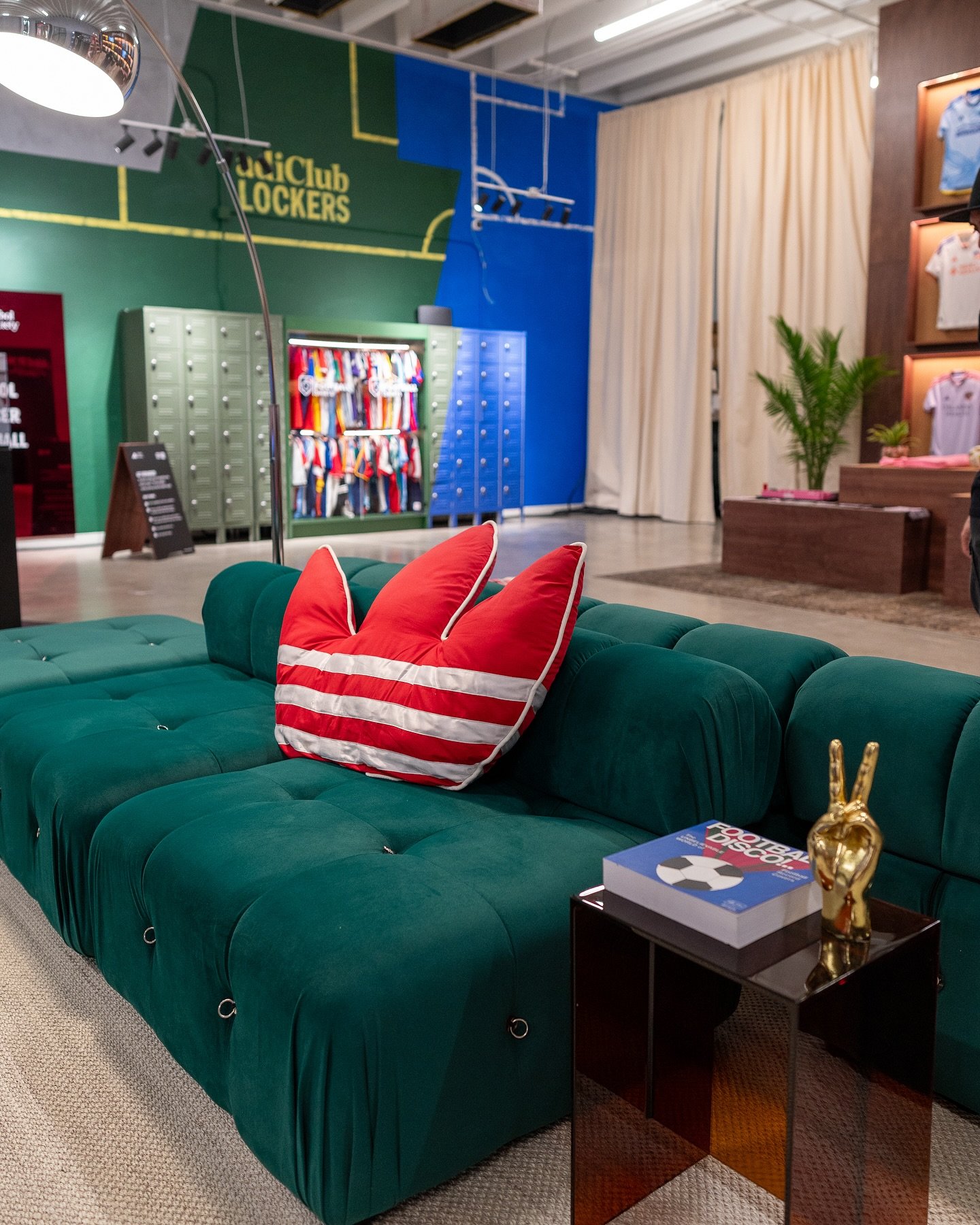 🚨⚽ 2024 adidas F&uacute;tbol Society Tour - Stop 1: Miami ⚽🚨

The wait is over! The adidas F&uacute;tbol Society Tour kicked off in epic fashion in the vibrant Miami Art District. 🌴🎨 Taking over a massive 3,700 sq. ft. space at the iconic Wynwood