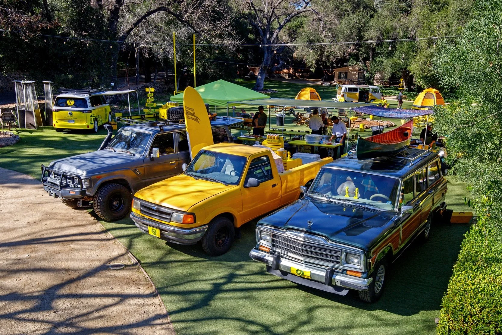 YELLOW MEANS GO. 💛

For Super Bowl Sunday, guests traded tailgating for &ldquo;Trailgating&rdquo;&mdash;beginning with a guided hike through the hills to a scenic overlook before returning for an outdoor watch party at a private 50-acre ranch outsid