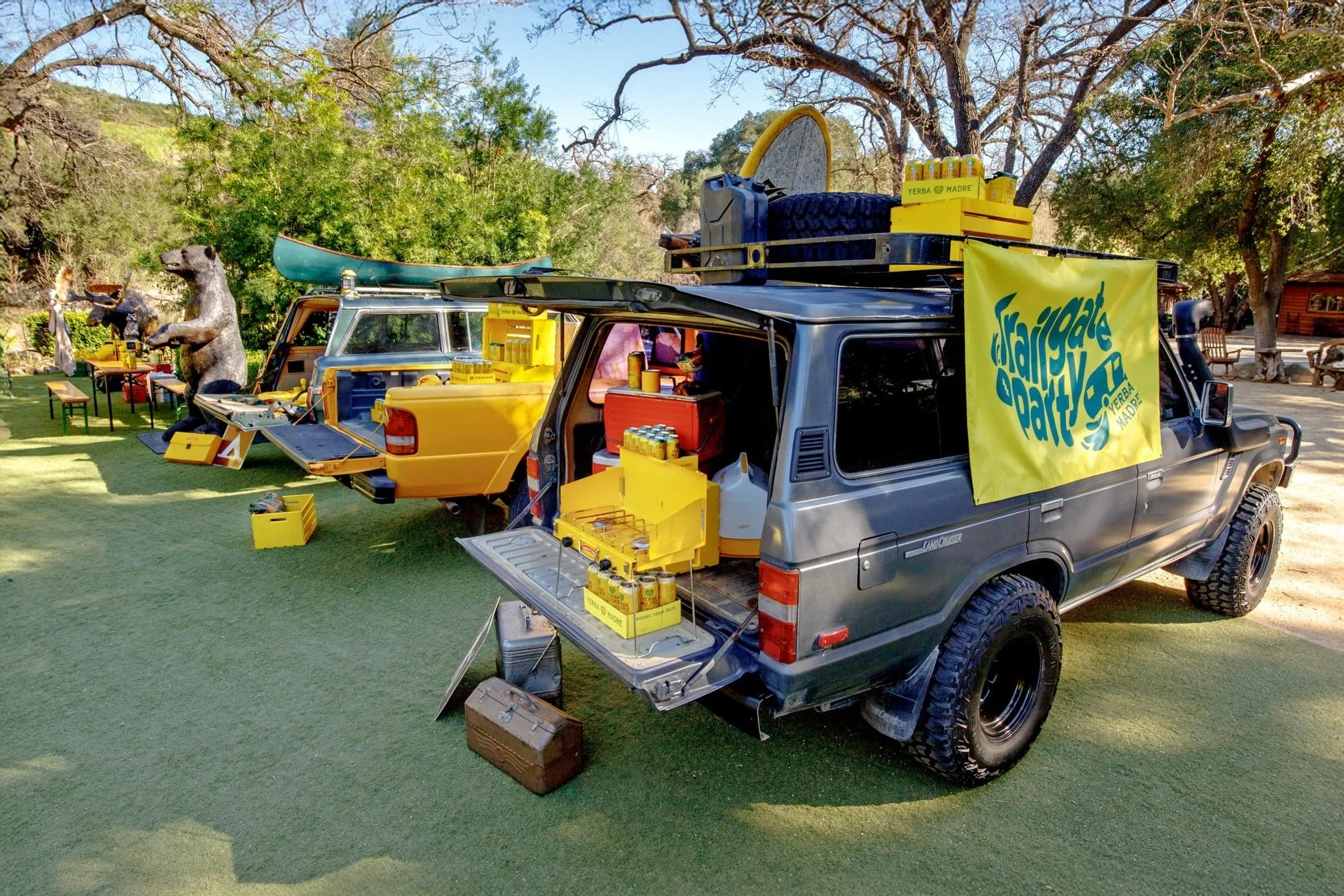 YELLOW MEANS GO. 💛

For Super Bowl Sunday, guests traded tailgating for &ldquo;Trailgating&rdquo;&mdash;beginning with a guided hike through the hills to a scenic overlook before returning for an outdoor watch party at a private 50-acre ranch outsid