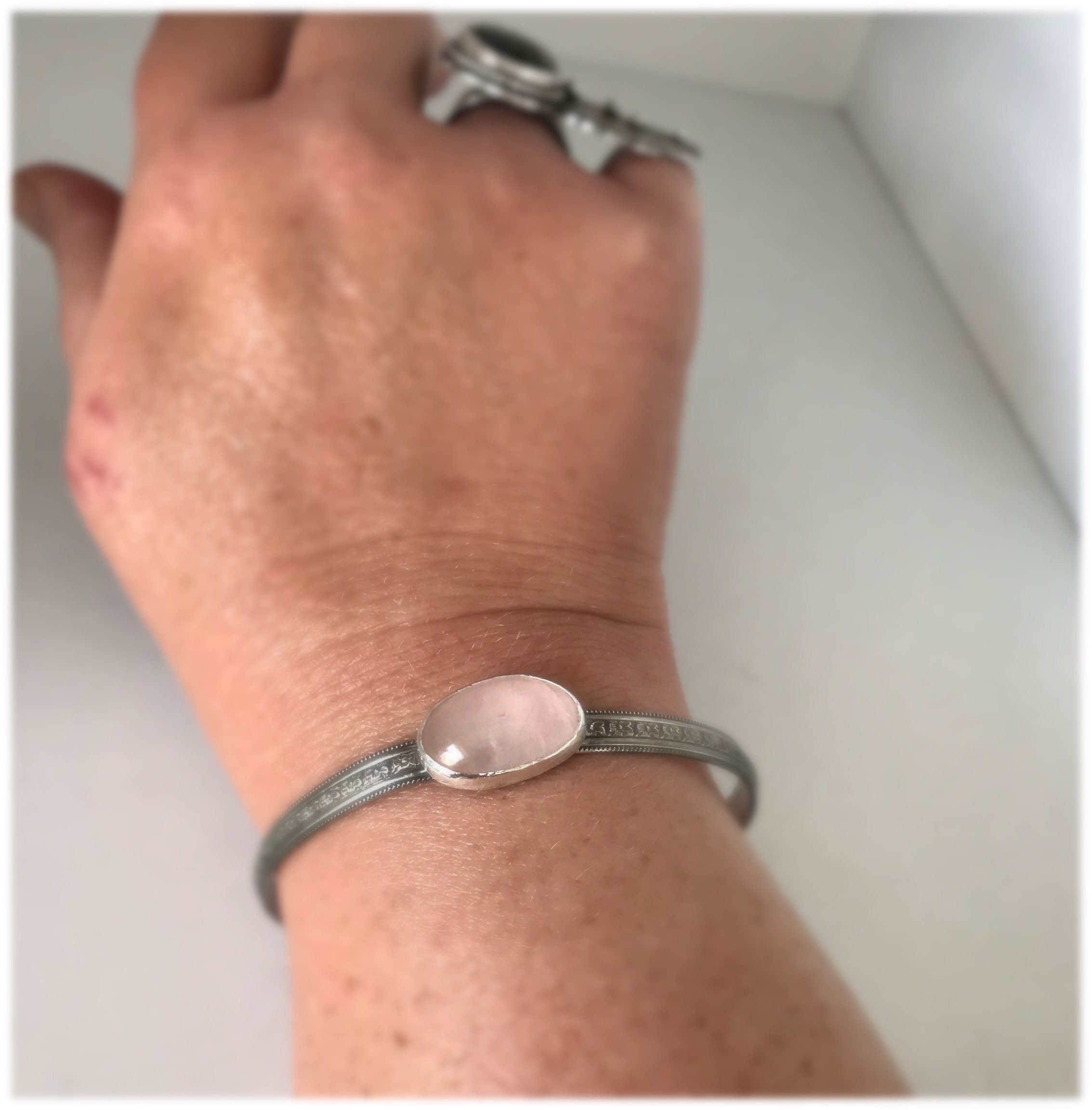 https://i.etsystatic.com/8548745/r/il/93b547/2377427082/il_fullxfull.2377427082_2wrk.jpg