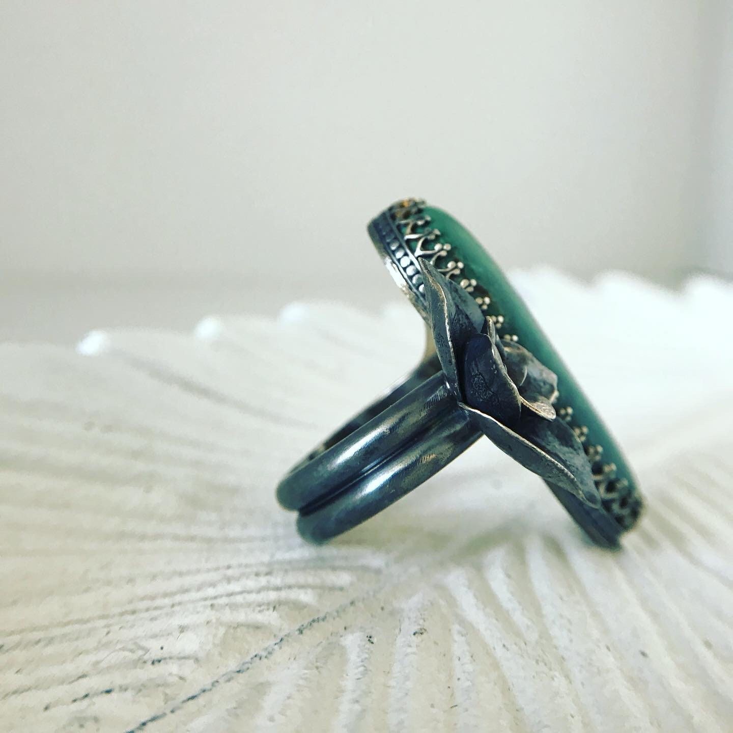https://i.etsystatic.com/8548745/r/il/e64dd9/2332890688/il_fullxfull.2332890688_cryy.jpg