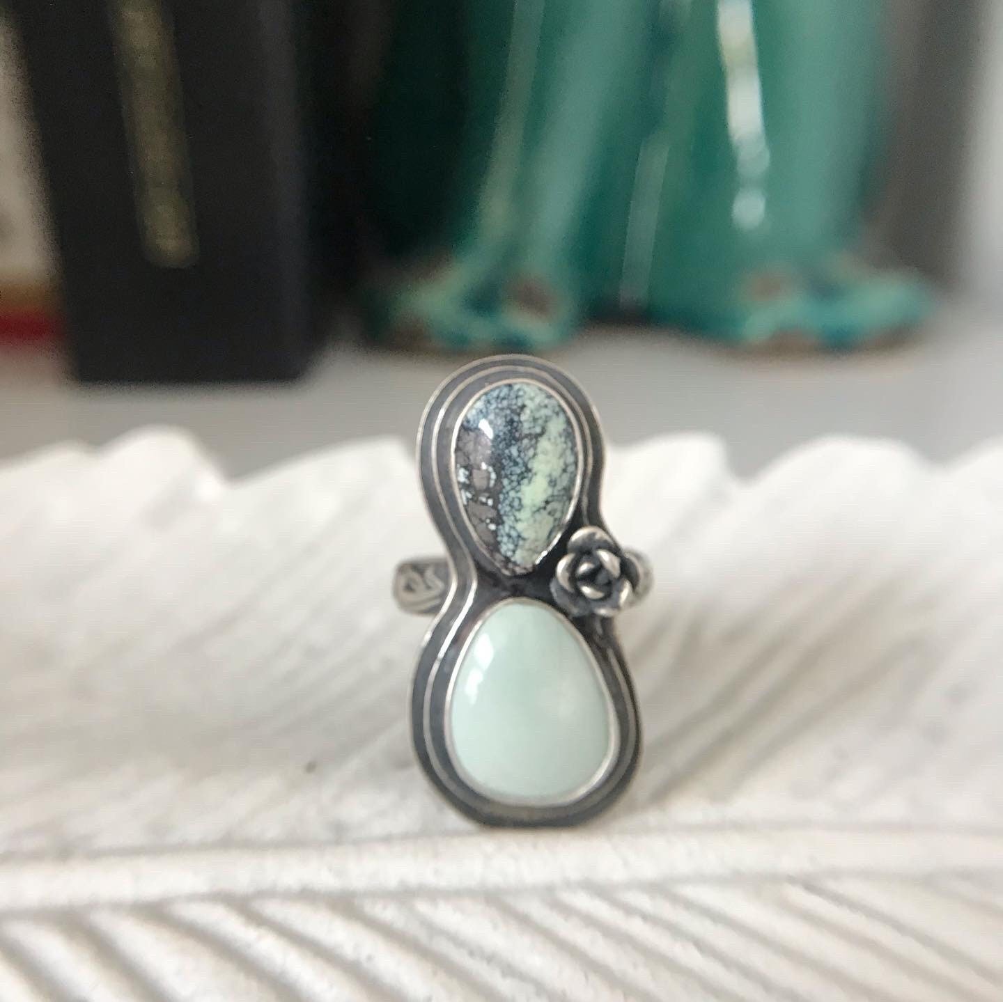 https://i.etsystatic.com/8548745/r/il/837b1d/2550960788/il_fullxfull.2550960788_60pq.jpg