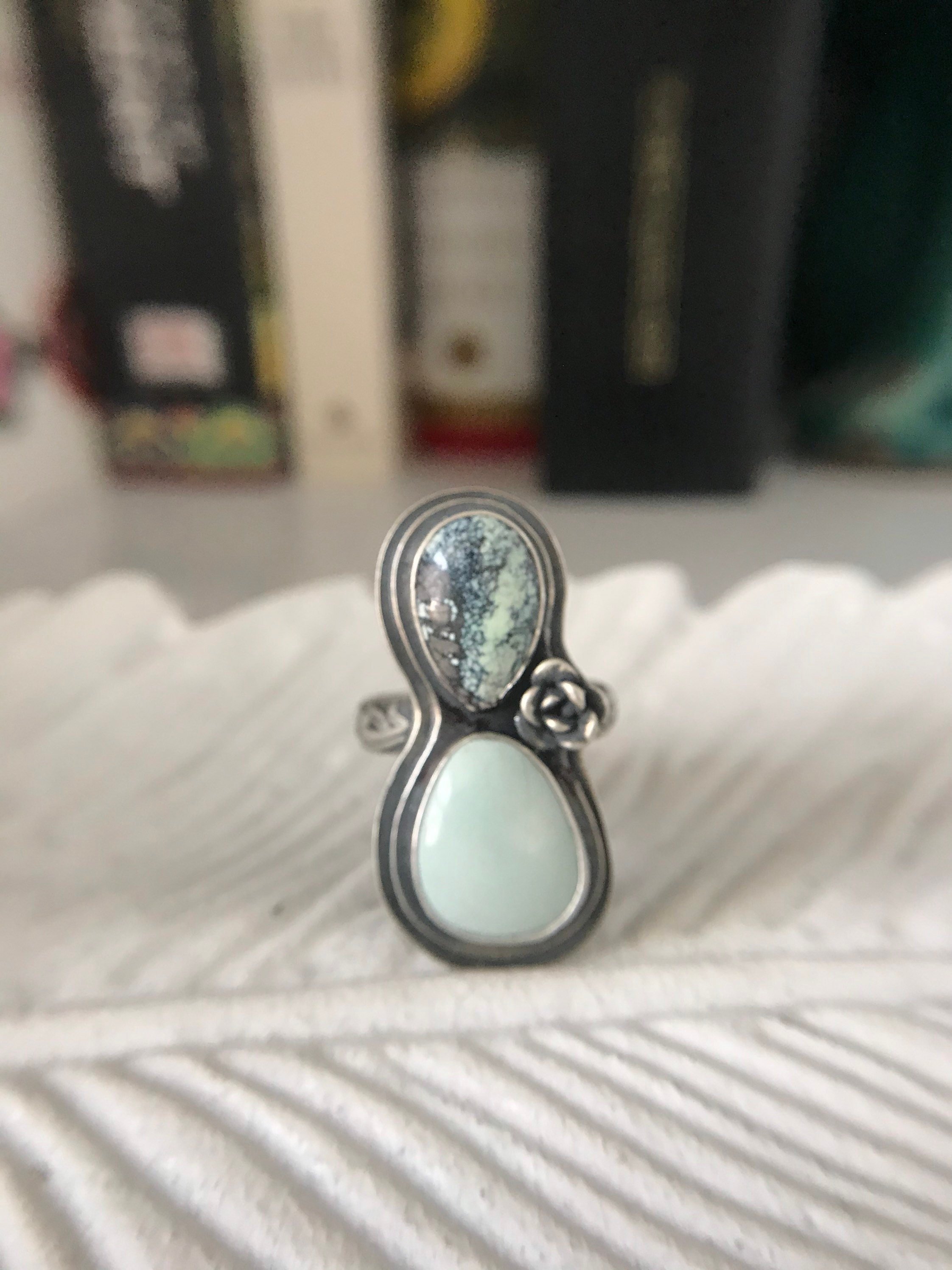 https://i.etsystatic.com/8548745/r/il/2be1e6/2550961144/il_fullxfull.2550961144_h2gx.jpg