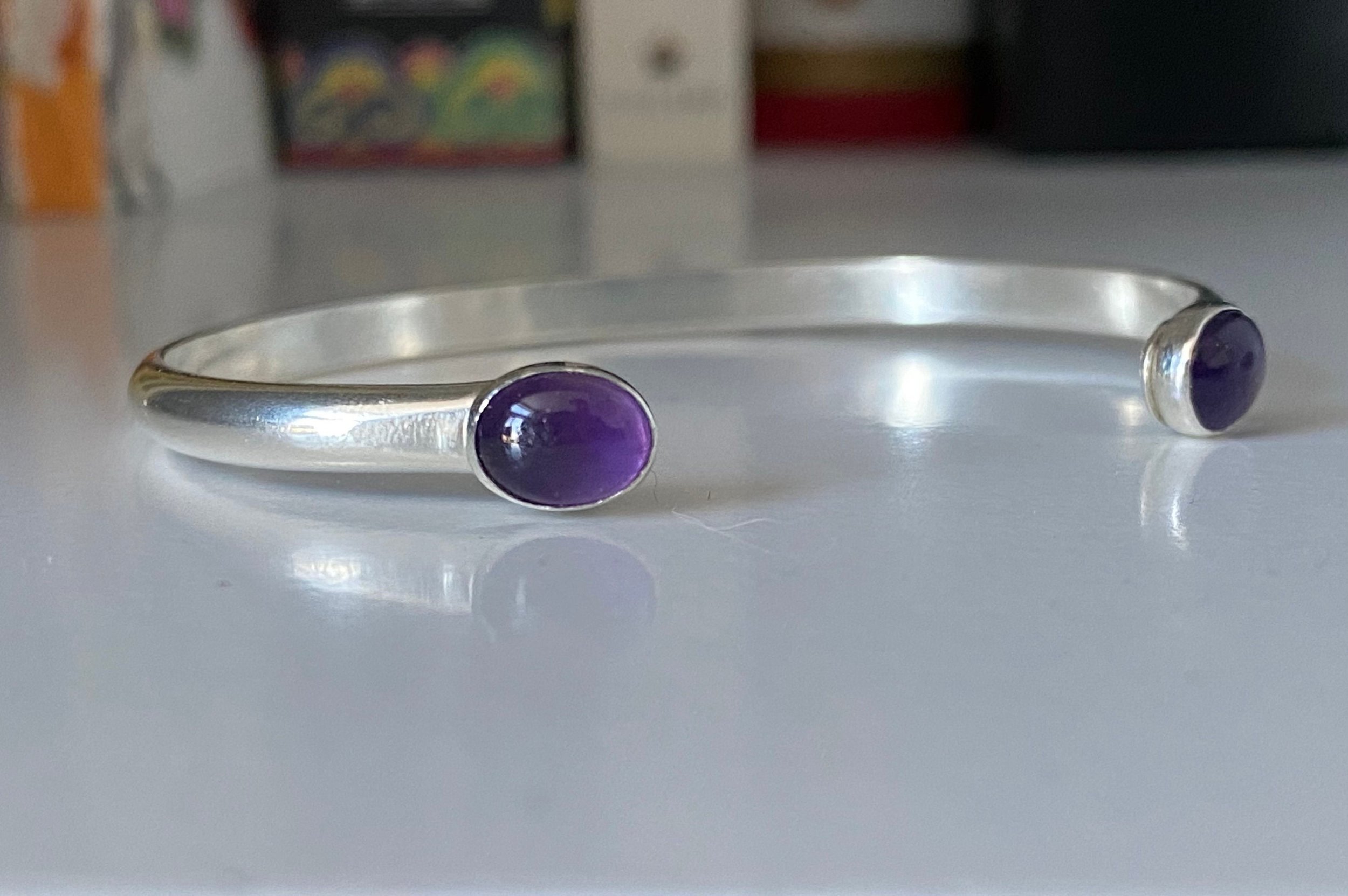 https://i.etsystatic.com/8548745/r/il/088527/2837708373/il_fullxfull.2837708373_ssml.jpg