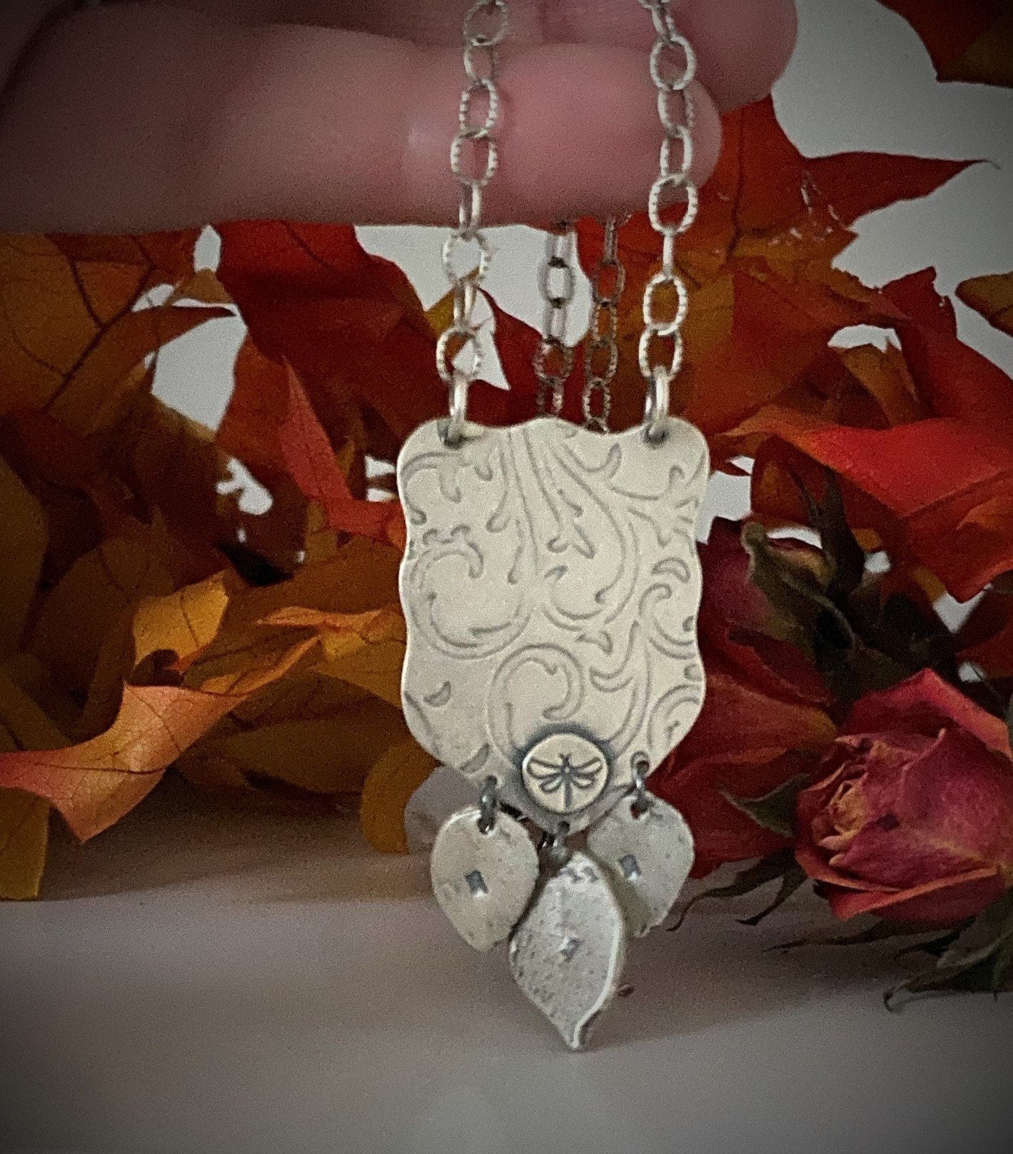 https://i.etsystatic.com/8548745/r/il/2db0fa/2844778811/il_fullxfull.2844778811_8ind.jpg