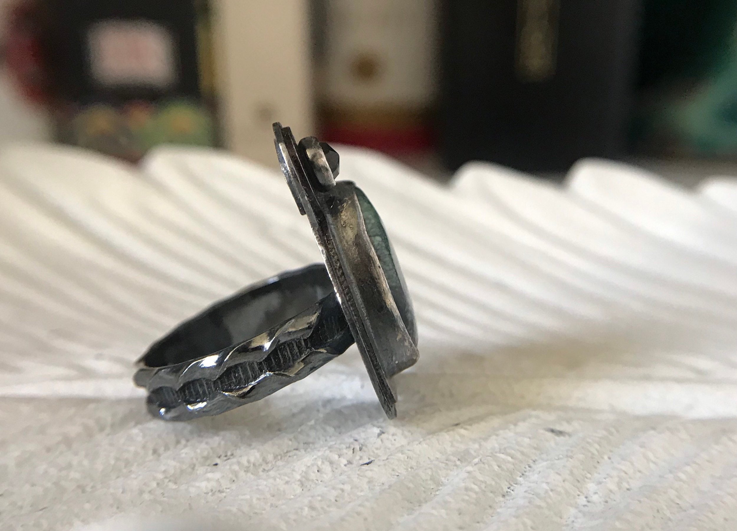 https://i.etsystatic.com/8548745/r/il/52b57d/2514003078/il_fullxfull.2514003078_rv42.jpg