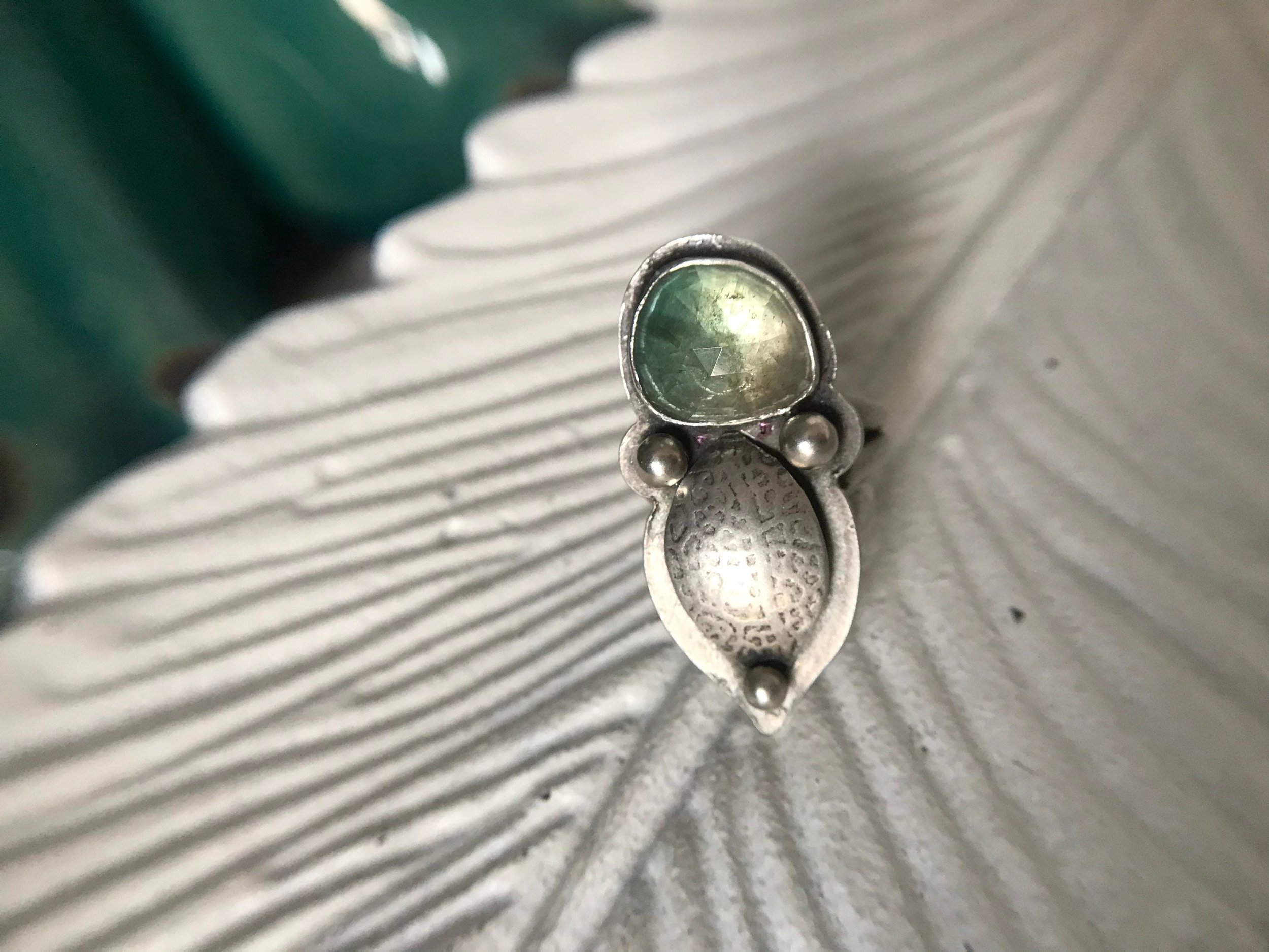 https://i.etsystatic.com/8548745/r/il/52e2e9/2509197368/il_fullxfull.2509197368_87m0.jpg