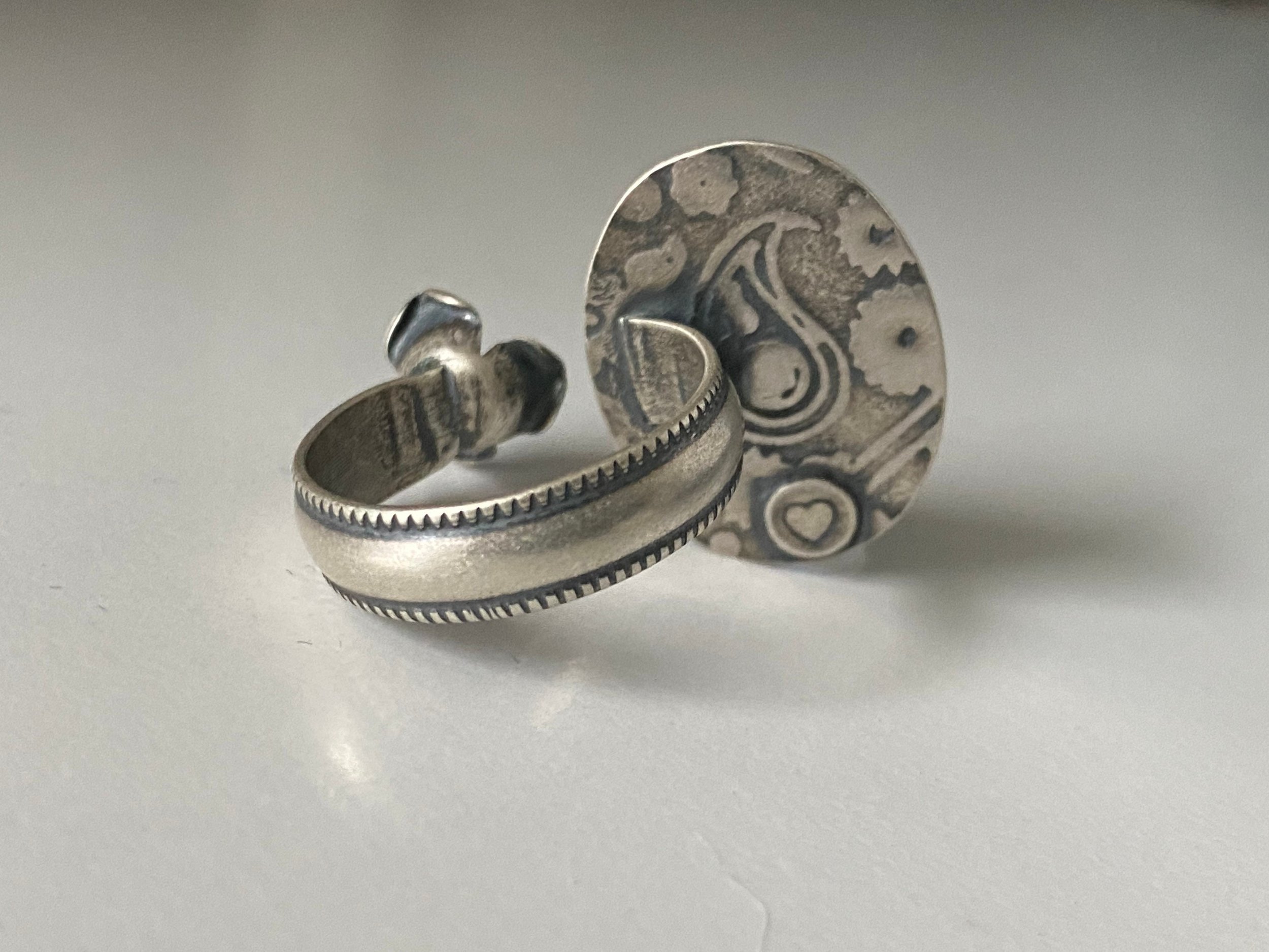 https://i.etsystatic.com/8548745/r/il/e170d9/3088971700/il_fullxfull.3088971700_t4ep.jpg