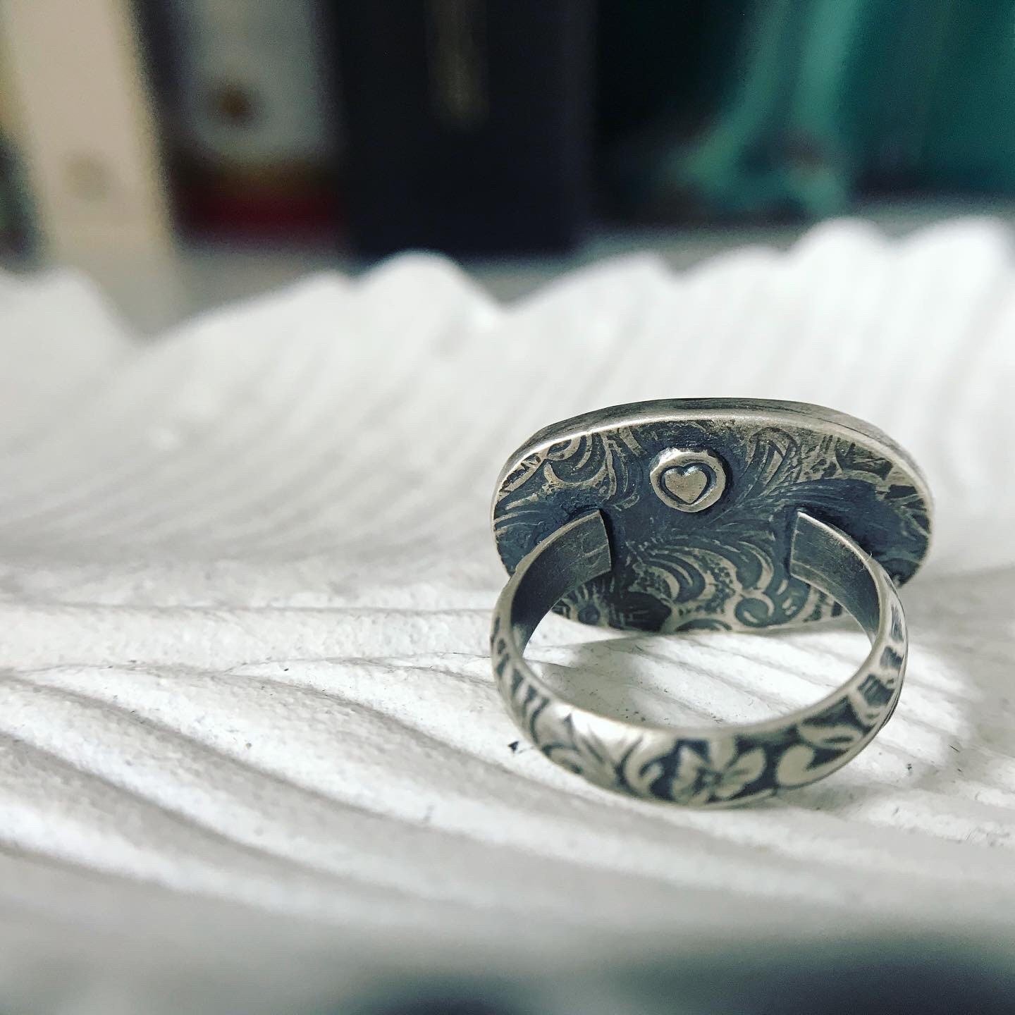 https://i.etsystatic.com/8548745/r/il/74d9d4/2600830415/il_fullxfull.2600830415_c5w6.jpg