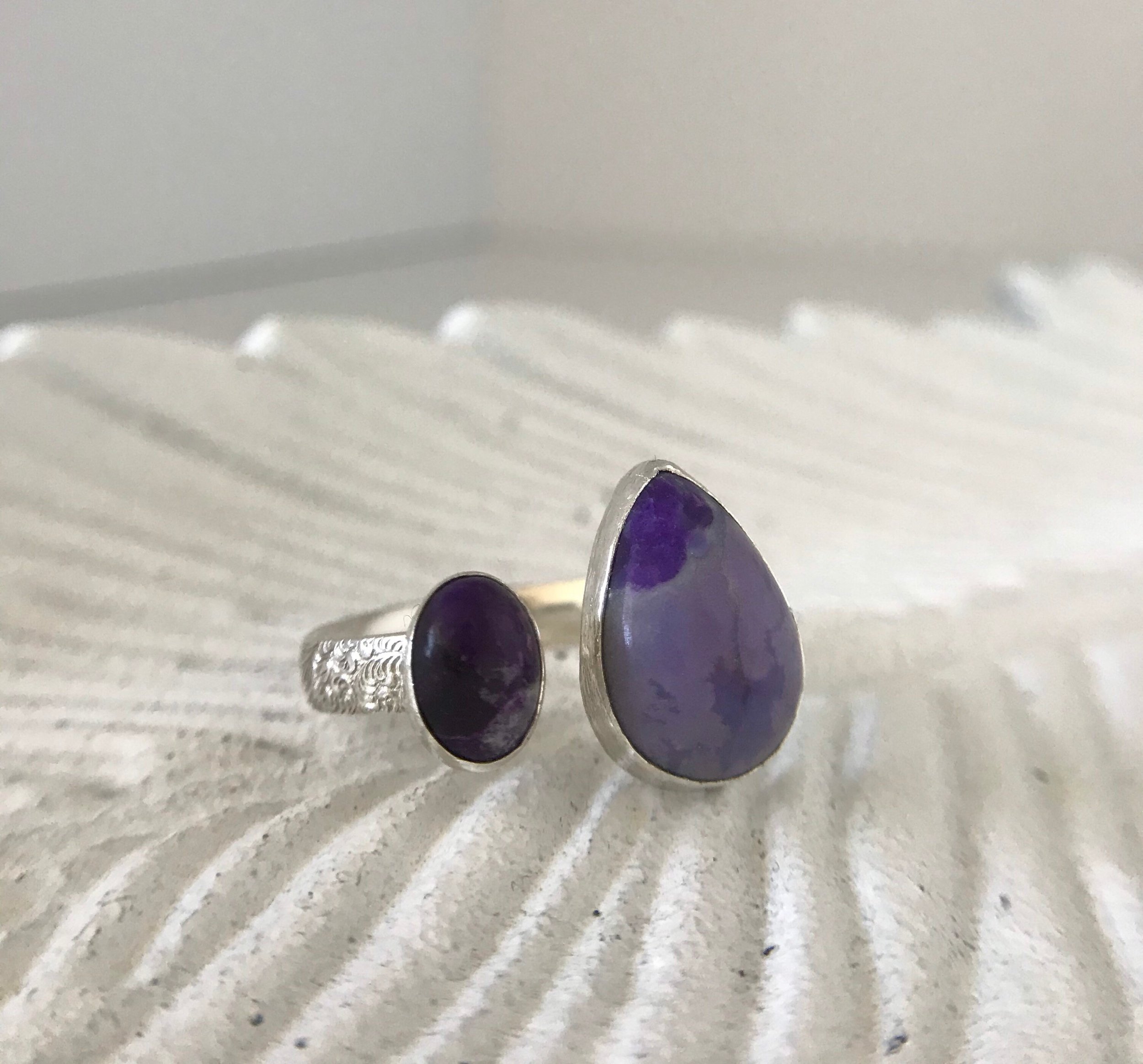 https://i.etsystatic.com/8548745/r/il/3d0549/2502907679/il_fullxfull.2502907679_cmgd.jpg