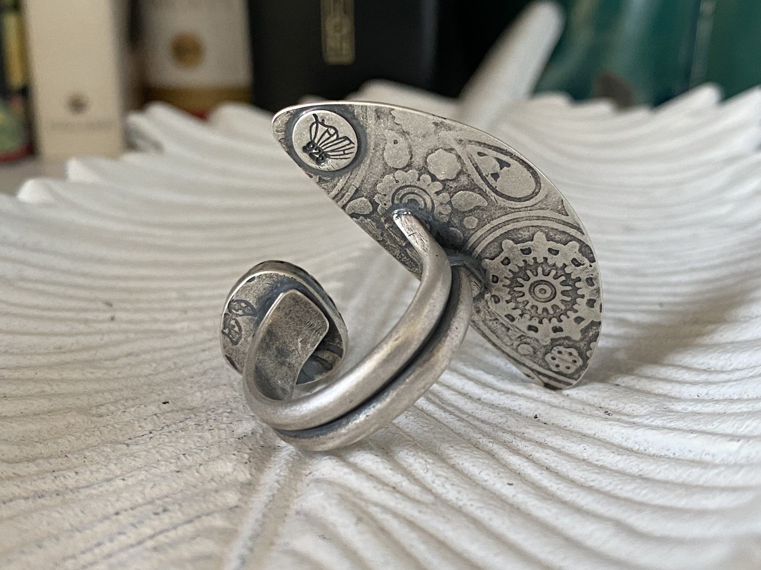 https://i.etsystatic.com/8548745/r/il/0271de/3007704618/il_fullxfull.3007704618_krww.jpg